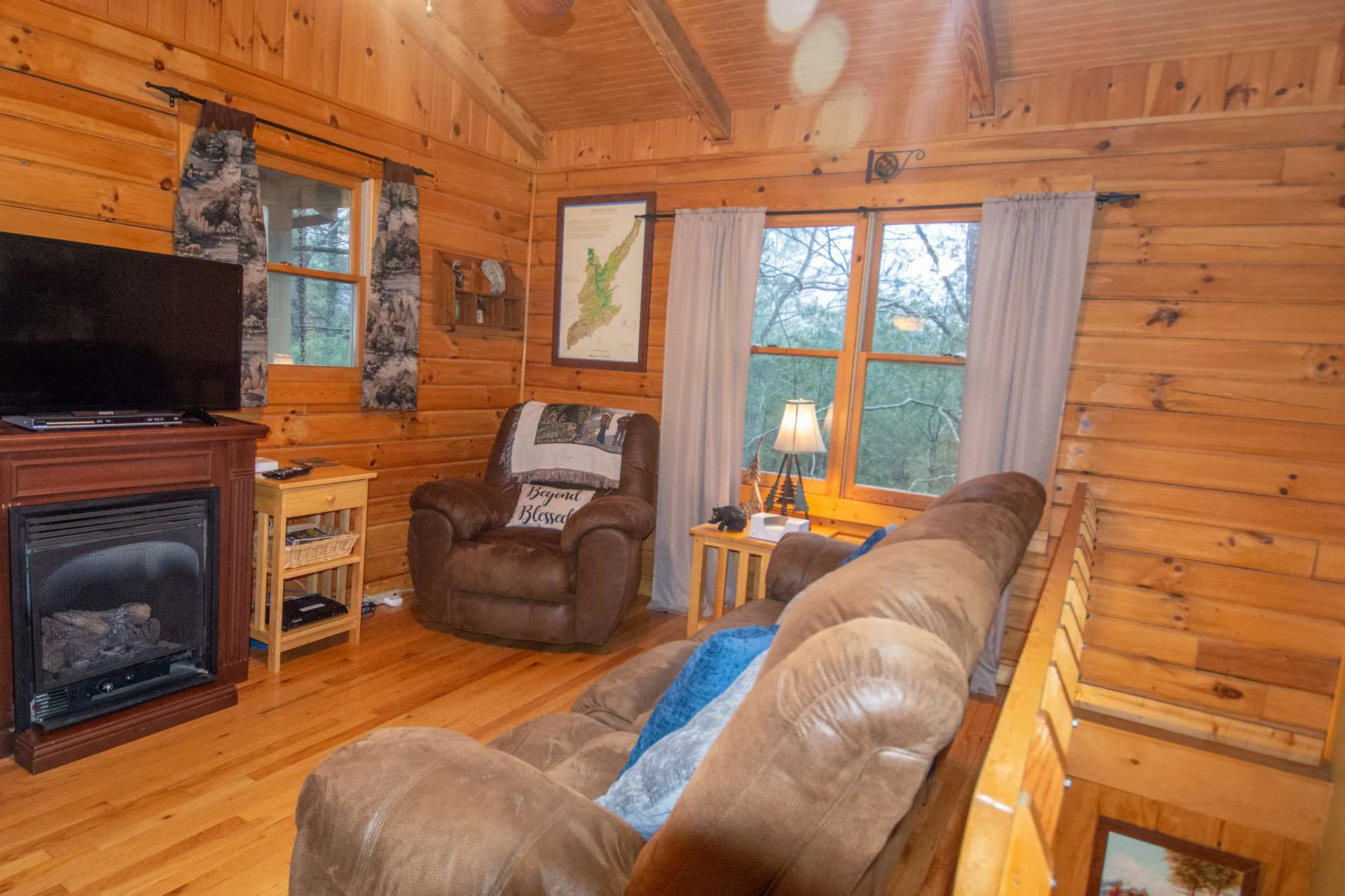 Image number 20 for the current listing