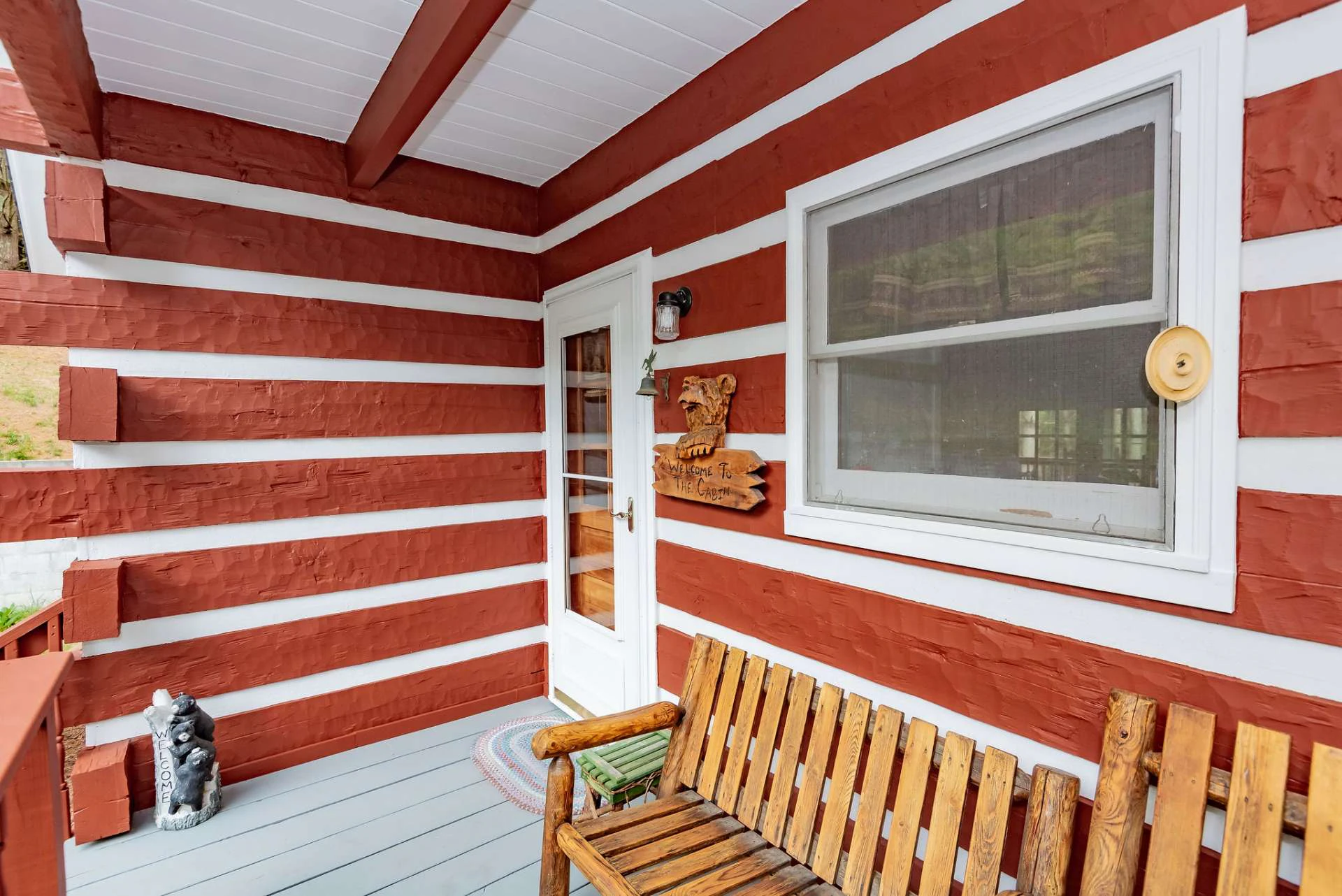 Image number 21 for the current listing