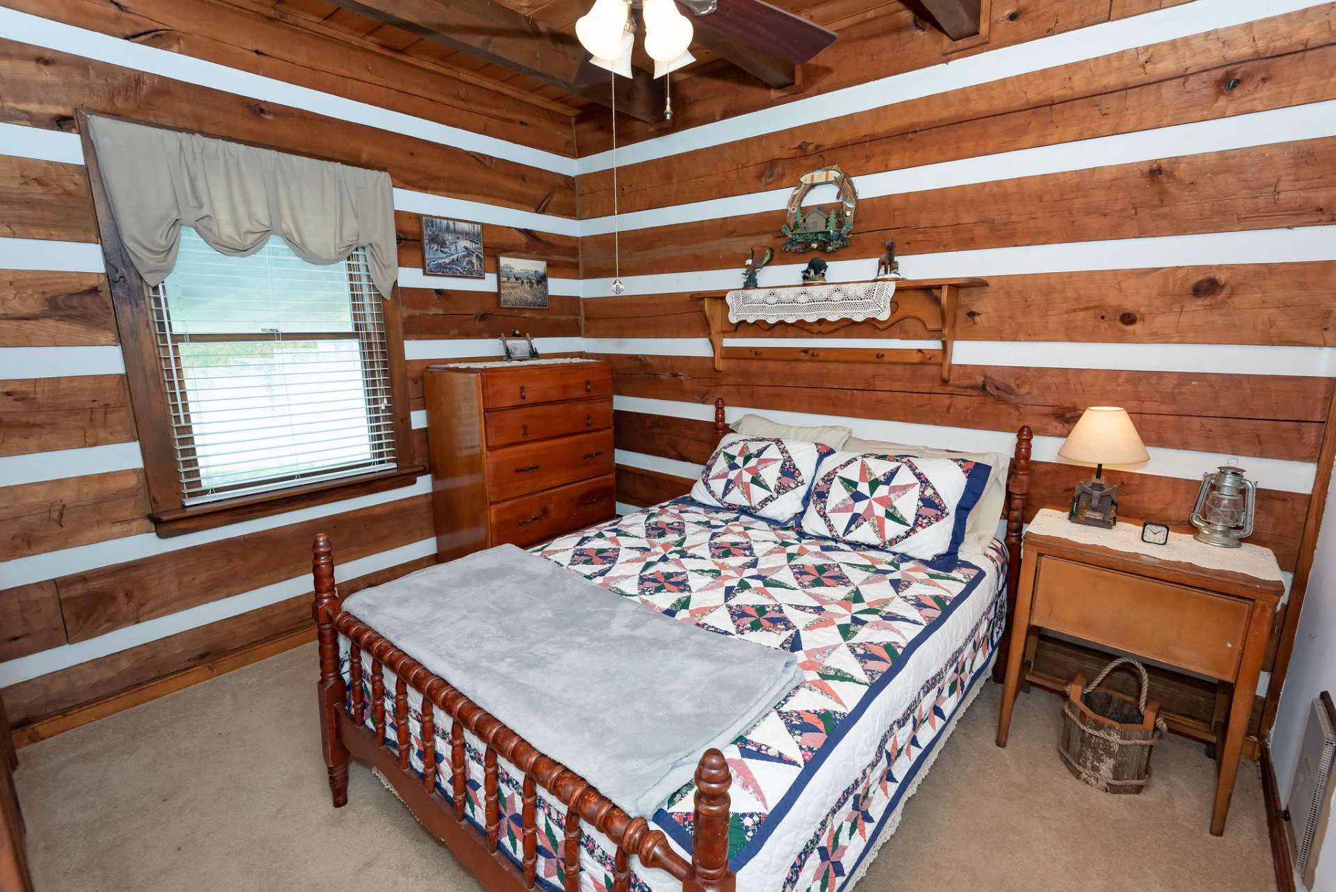 Image number 11 for the current listing