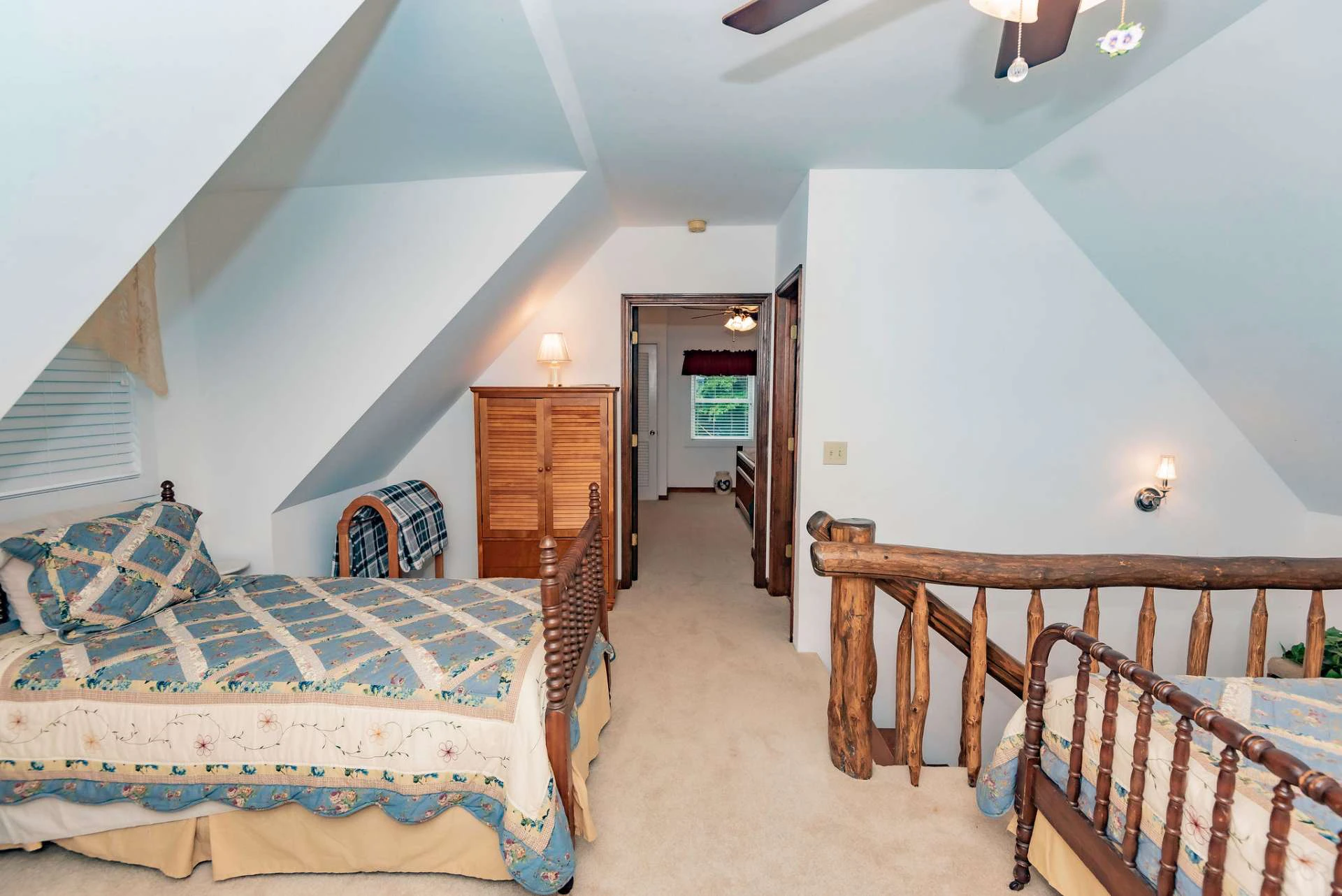 Image number 10 for the current listing