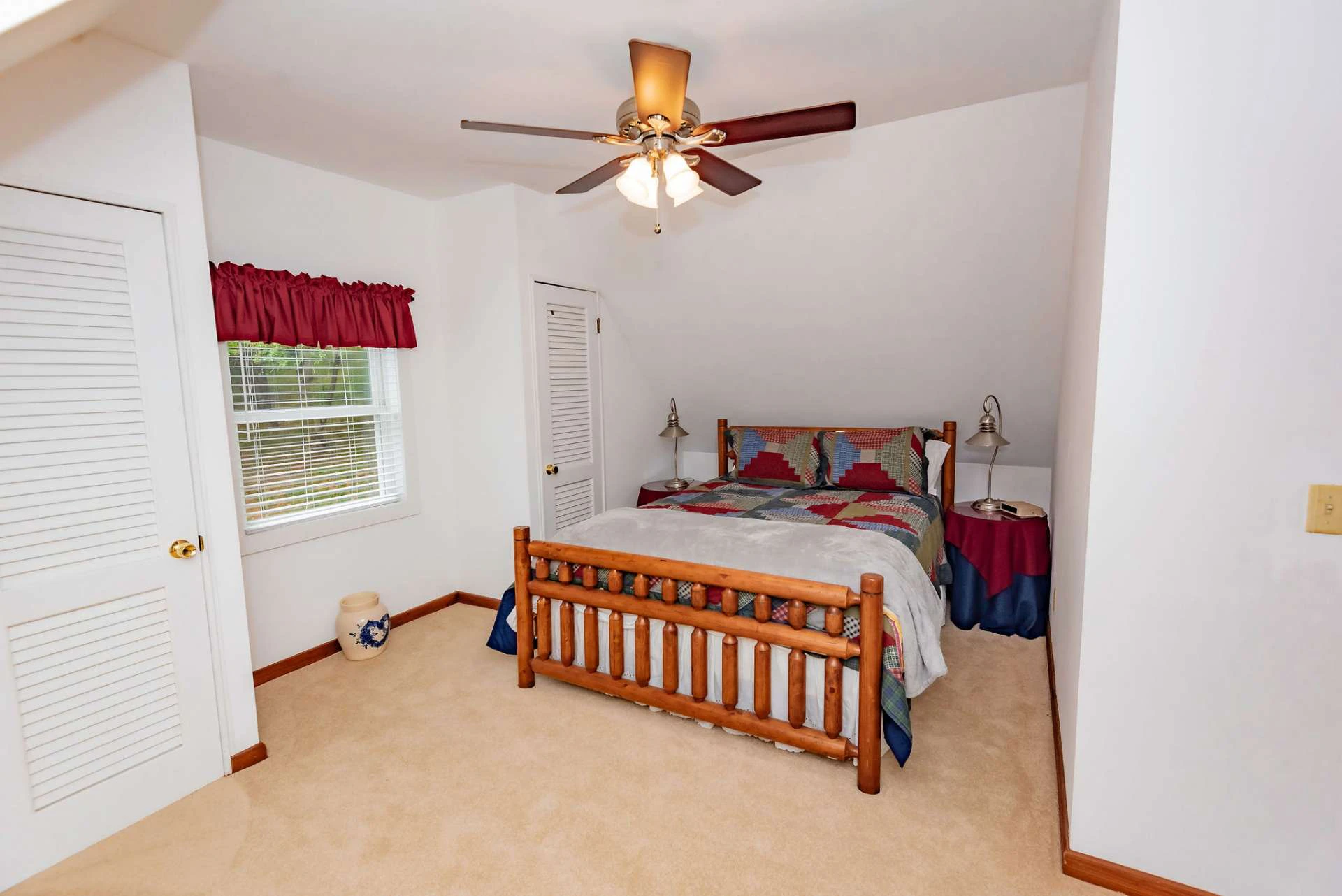 Image number 8 for the current listing