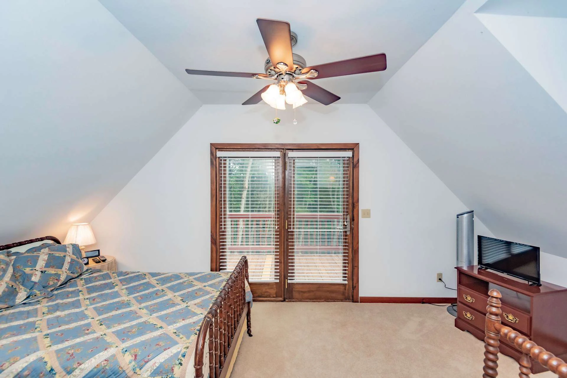 Image number 7 for the current listing