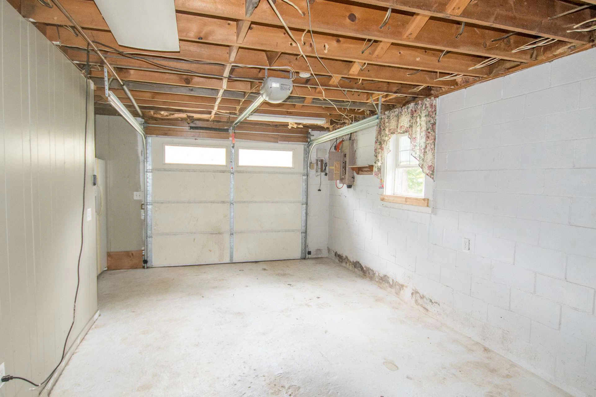 Image number 4 for the current listing