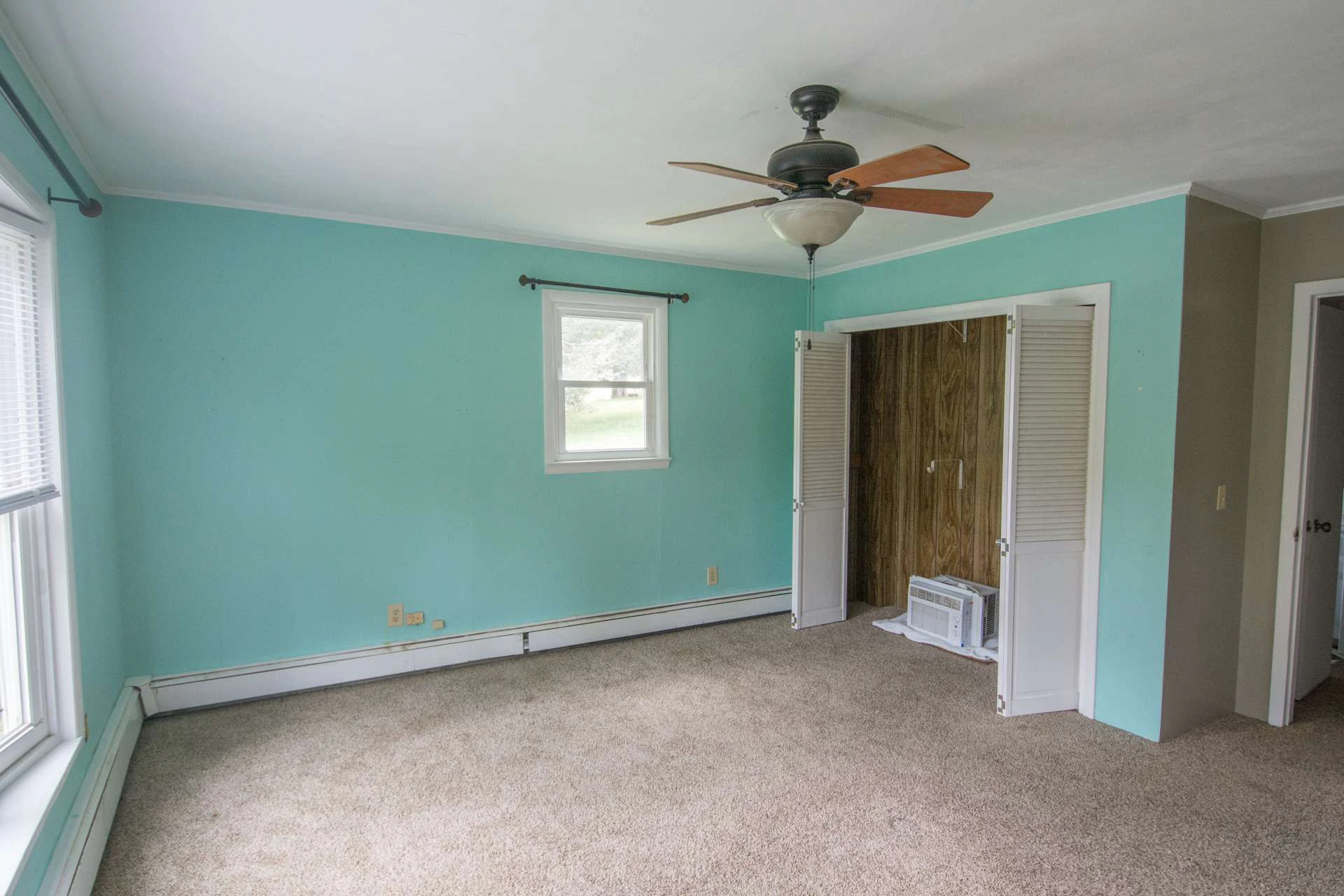Image number 6 for the current listing
