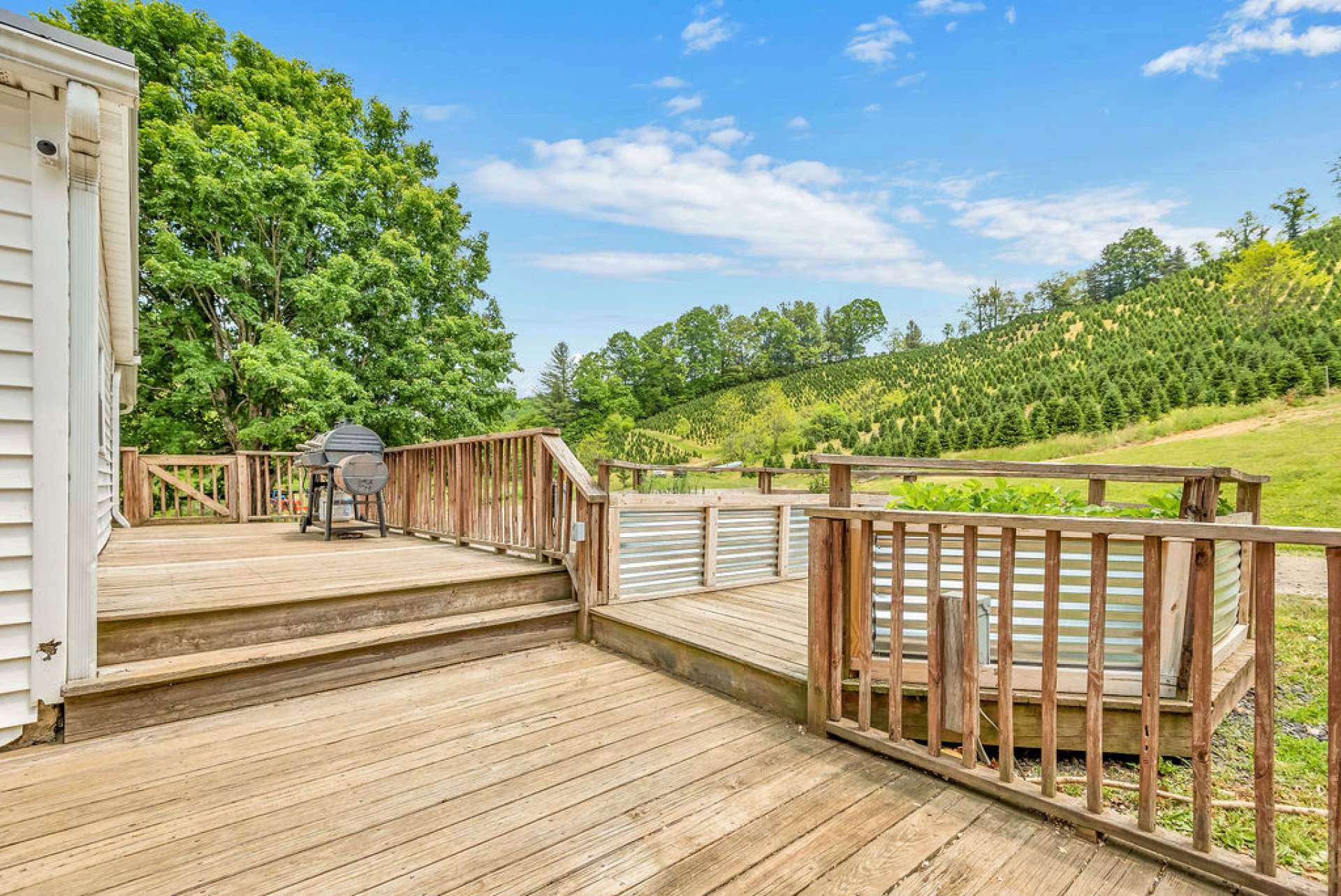 Image number 18 for the current listing