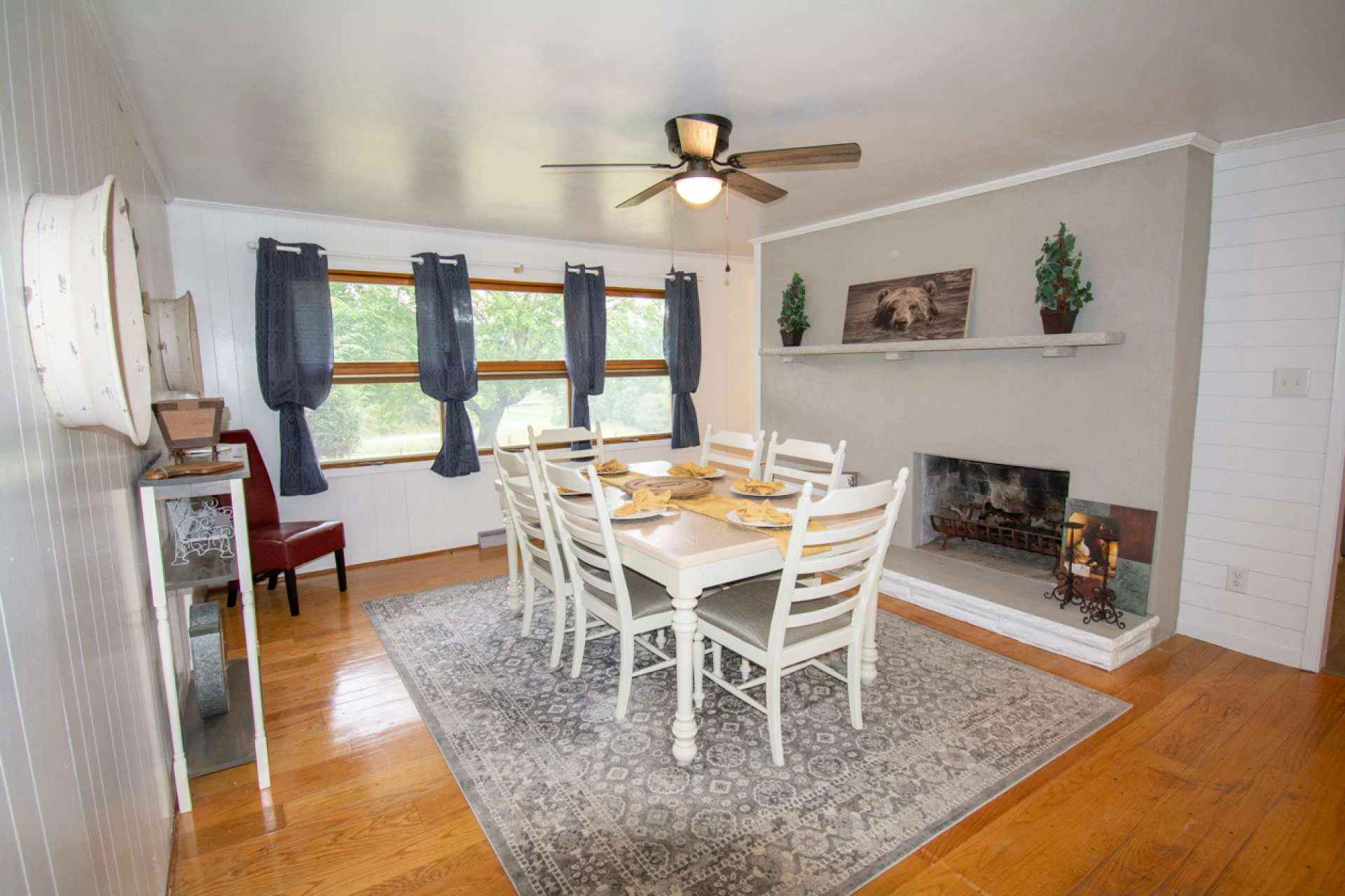 Image number 12 for the current listing