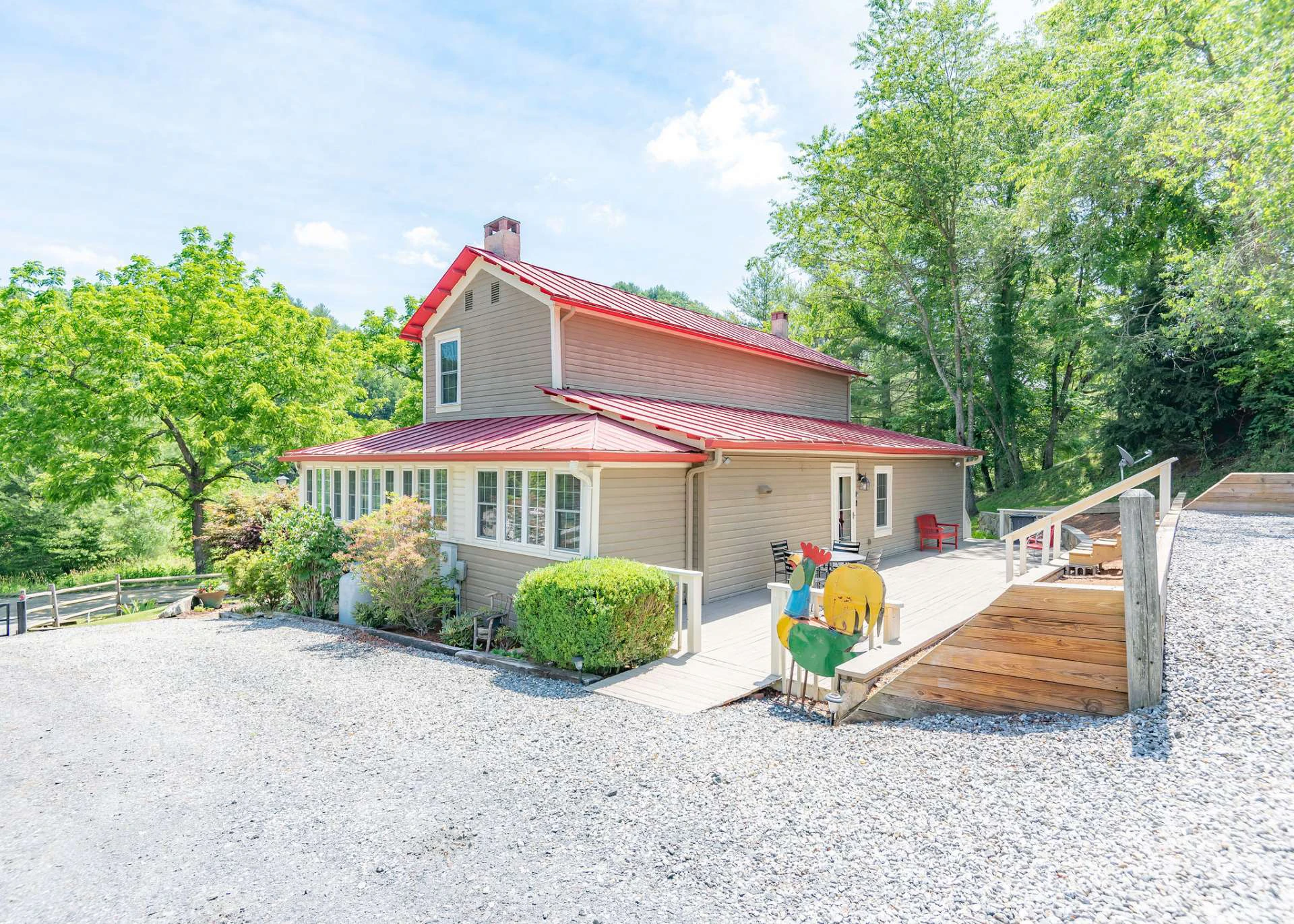 Image number 16 for the current listing
