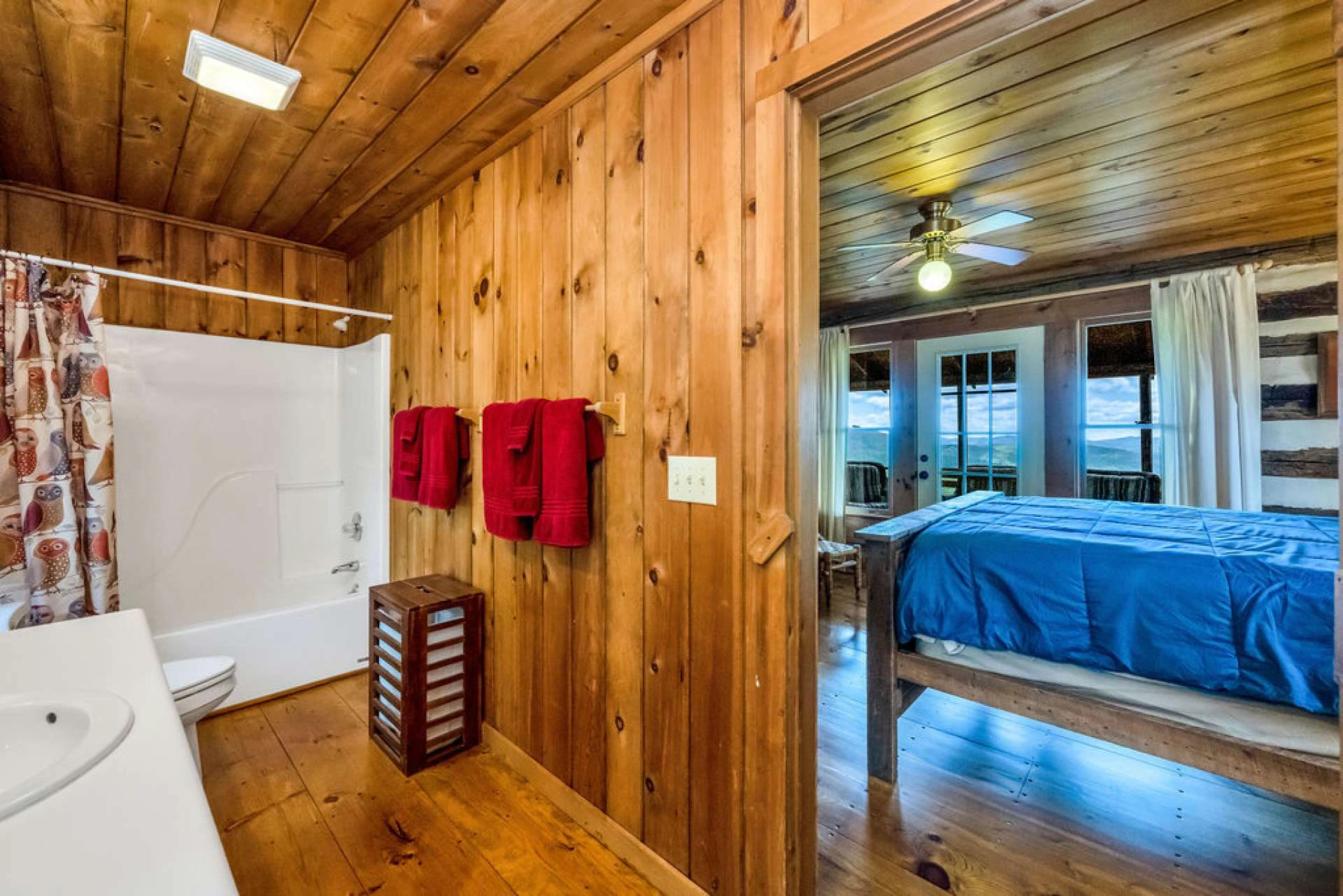 Image number 3 for the current listing