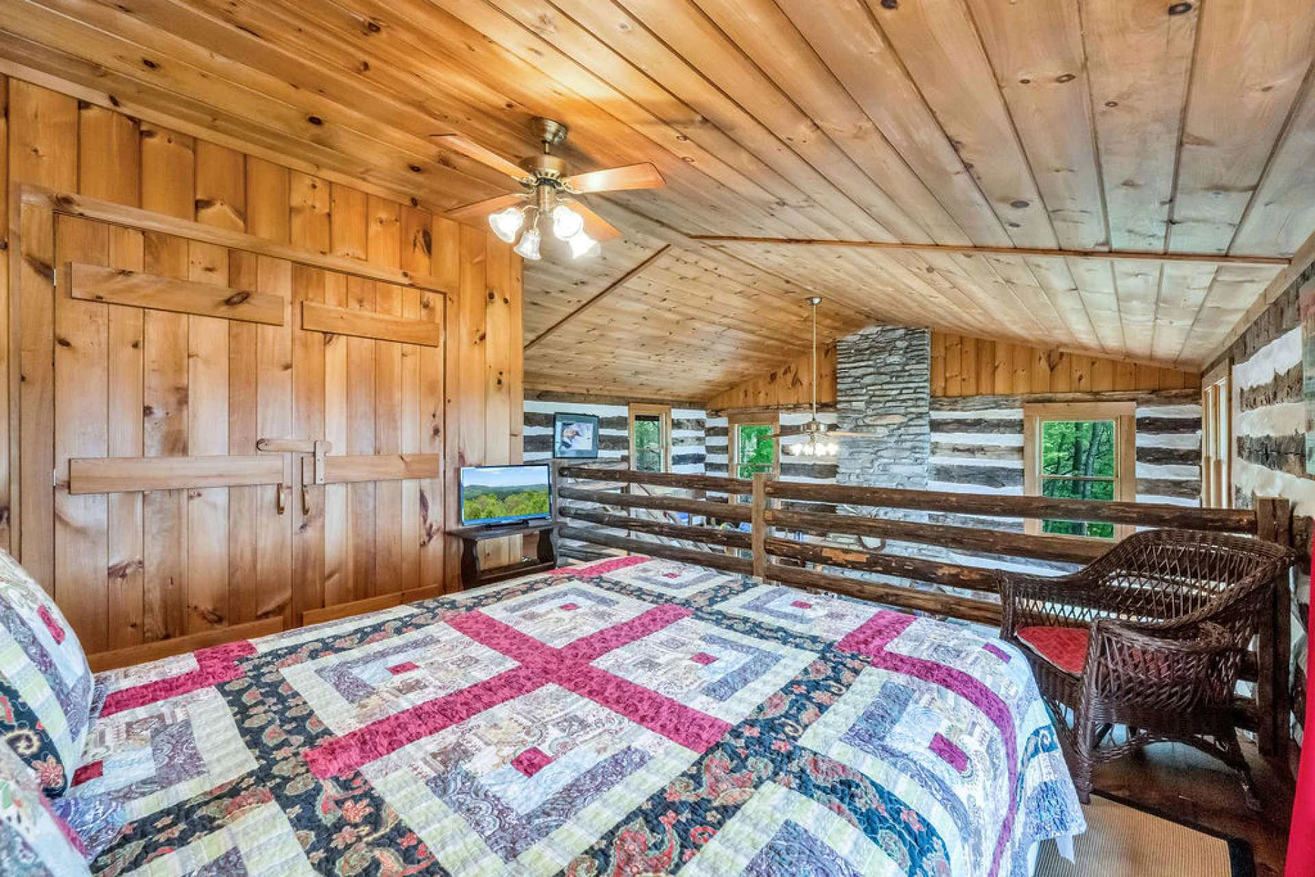 Image number 9 for the current listing