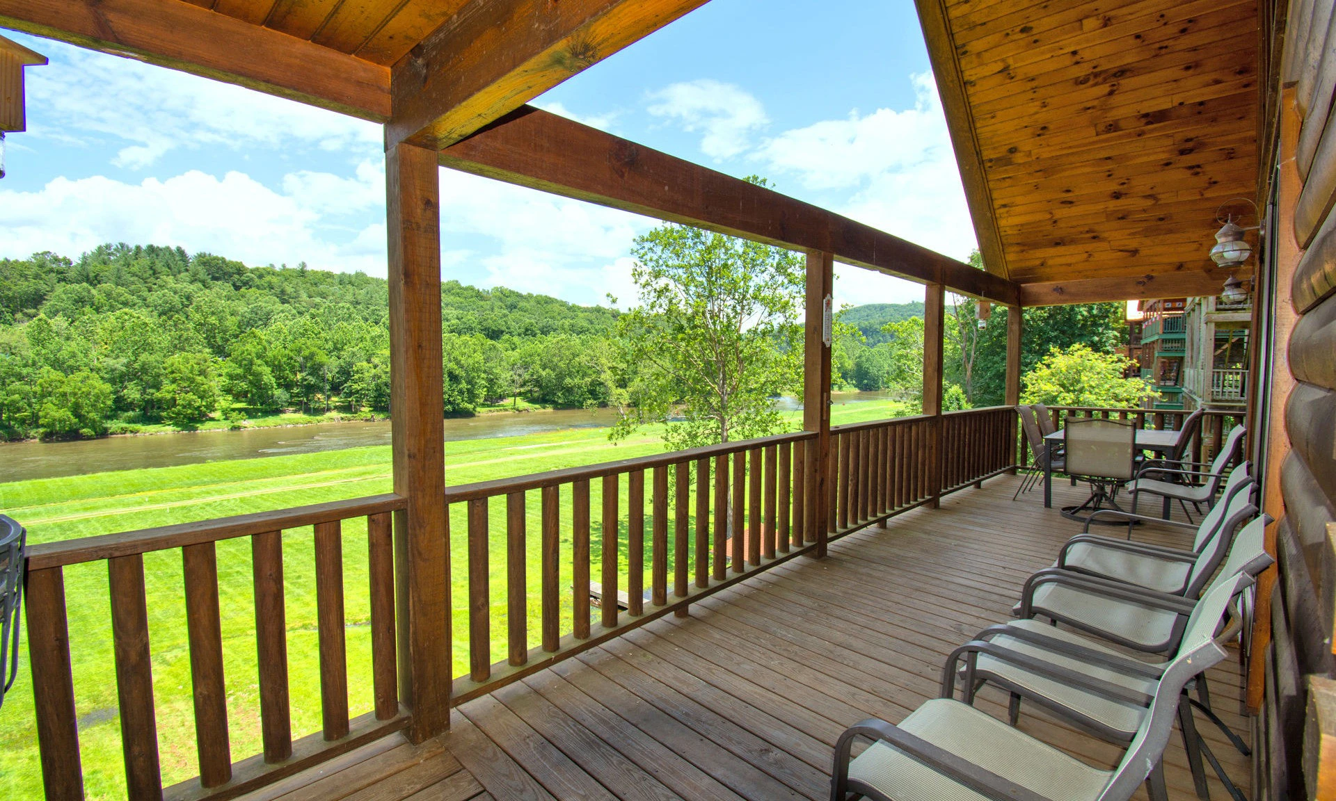 Image number 1 for the current listing