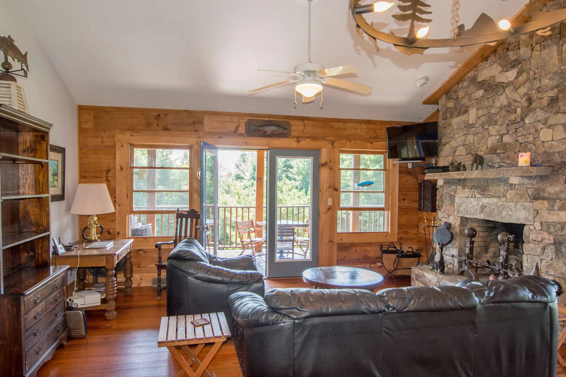 Image number 6 for the current listing