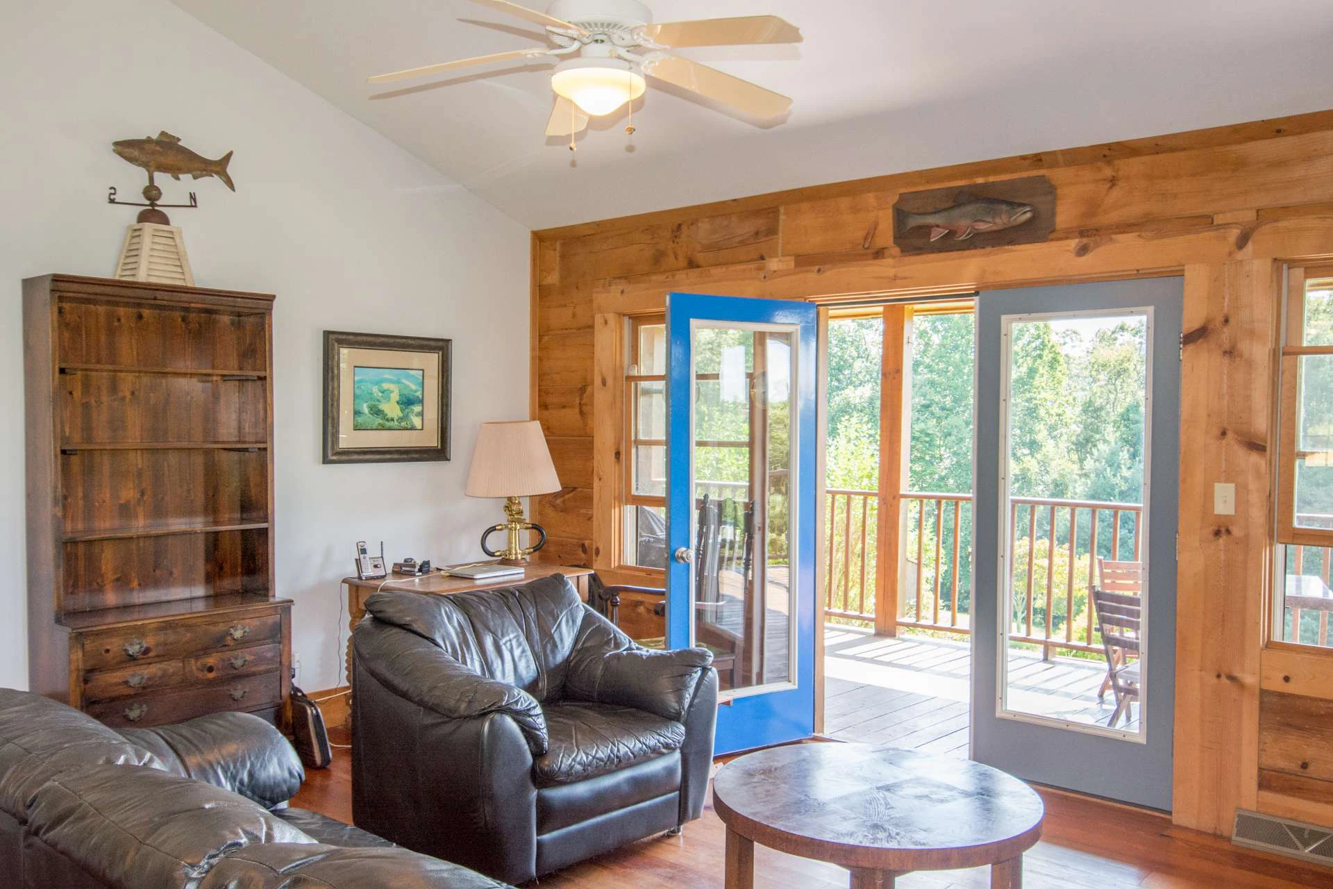 Image number 15 for the current listing