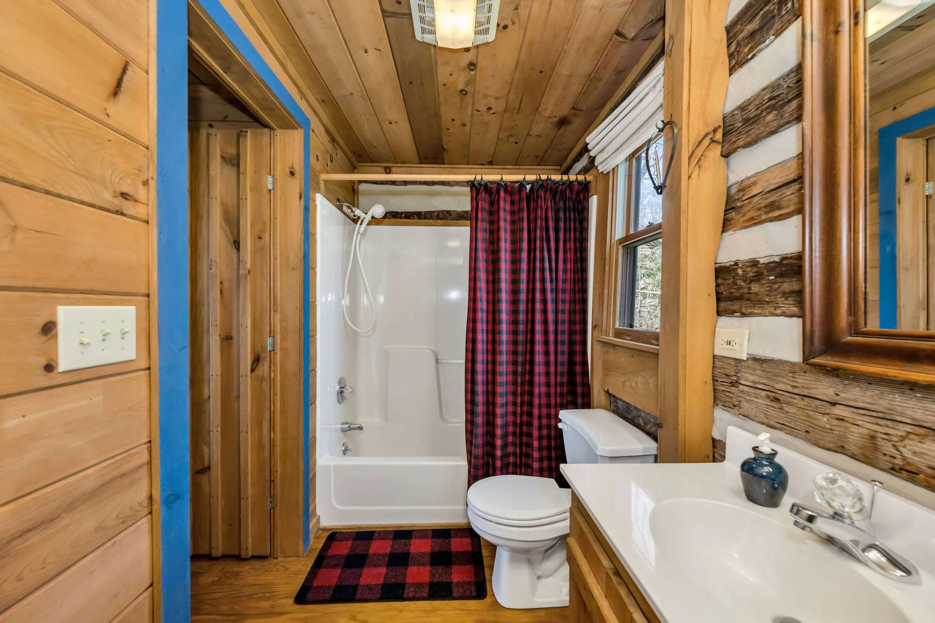 Image number 6 for the current listing