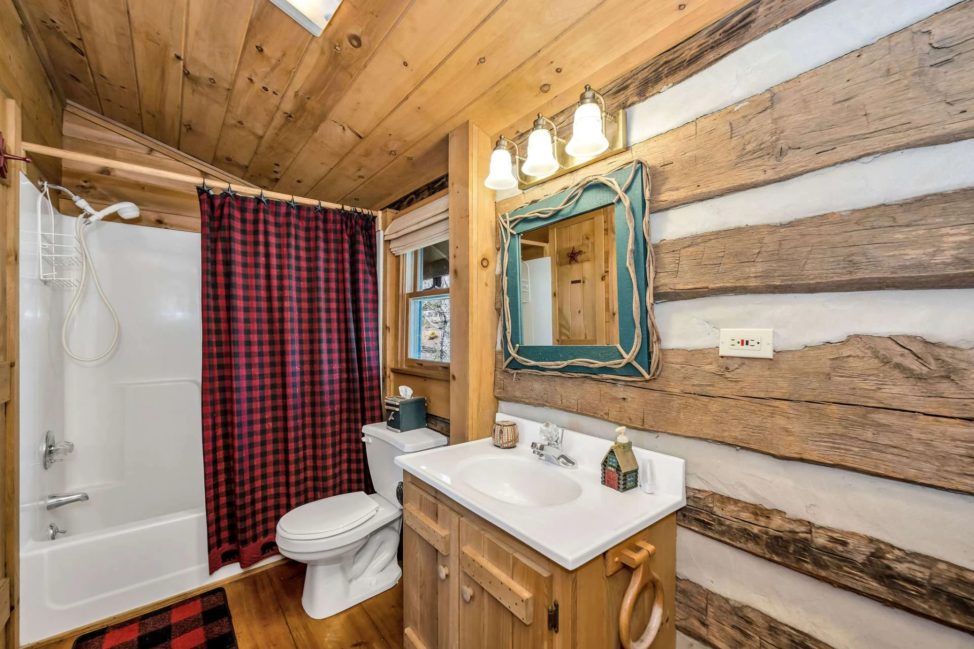 Image number 8 for the current listing