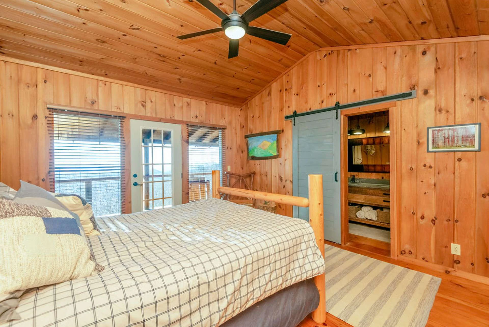 Image number 5 for the current listing