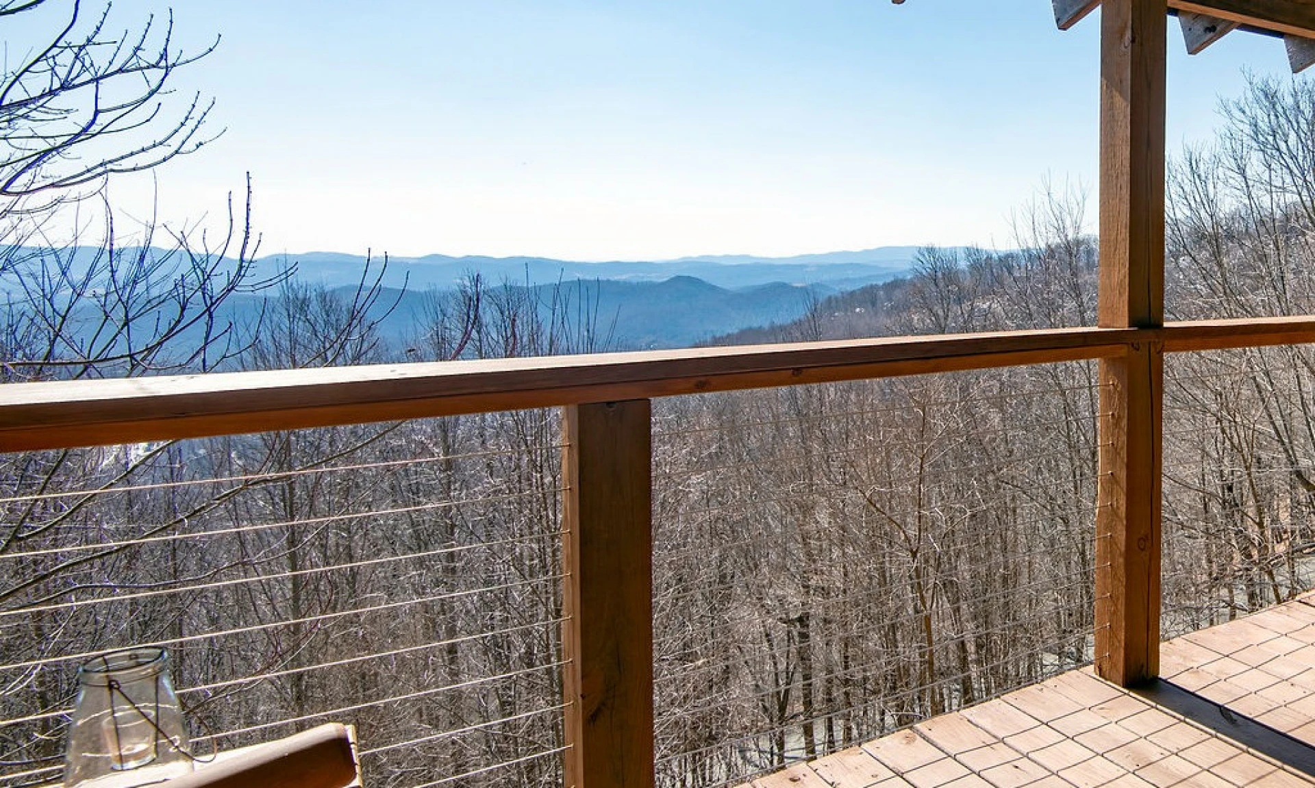 Image number 1 for the current listing