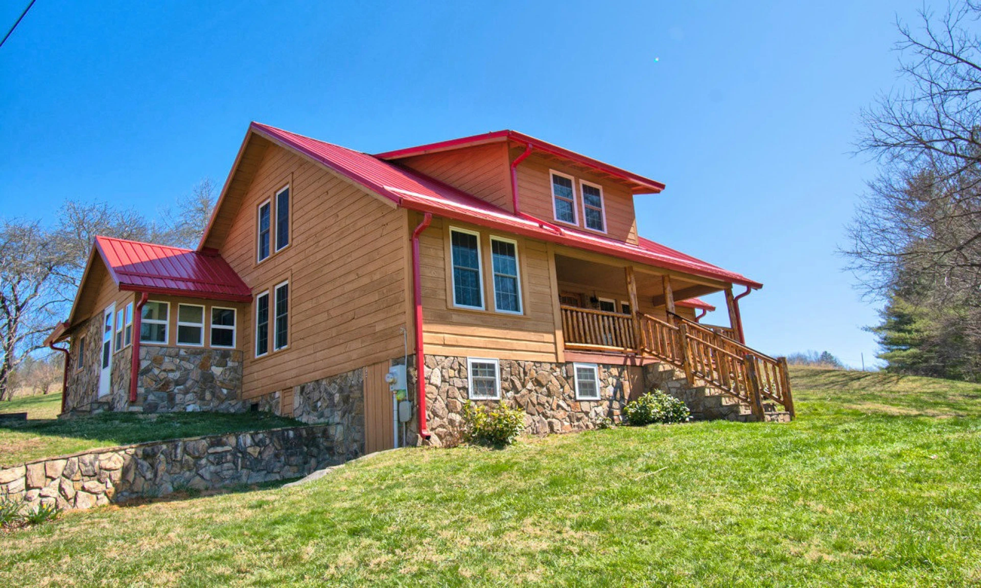 Image number 1 for the current listing