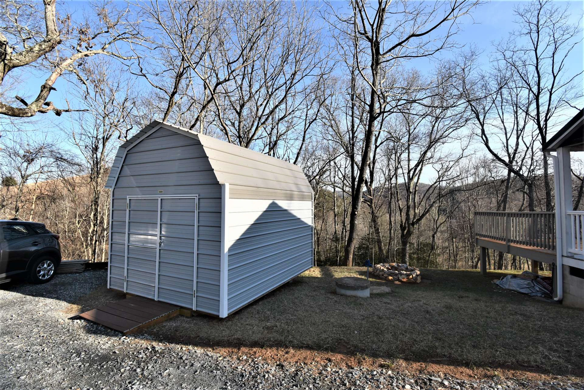 Image number 21 for the current listing