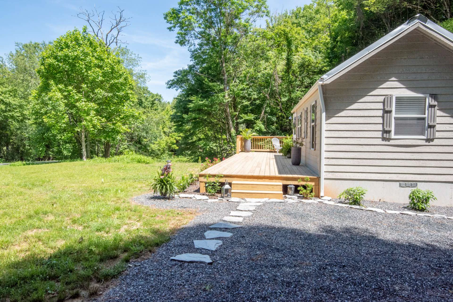 Image number 12 for the current listing