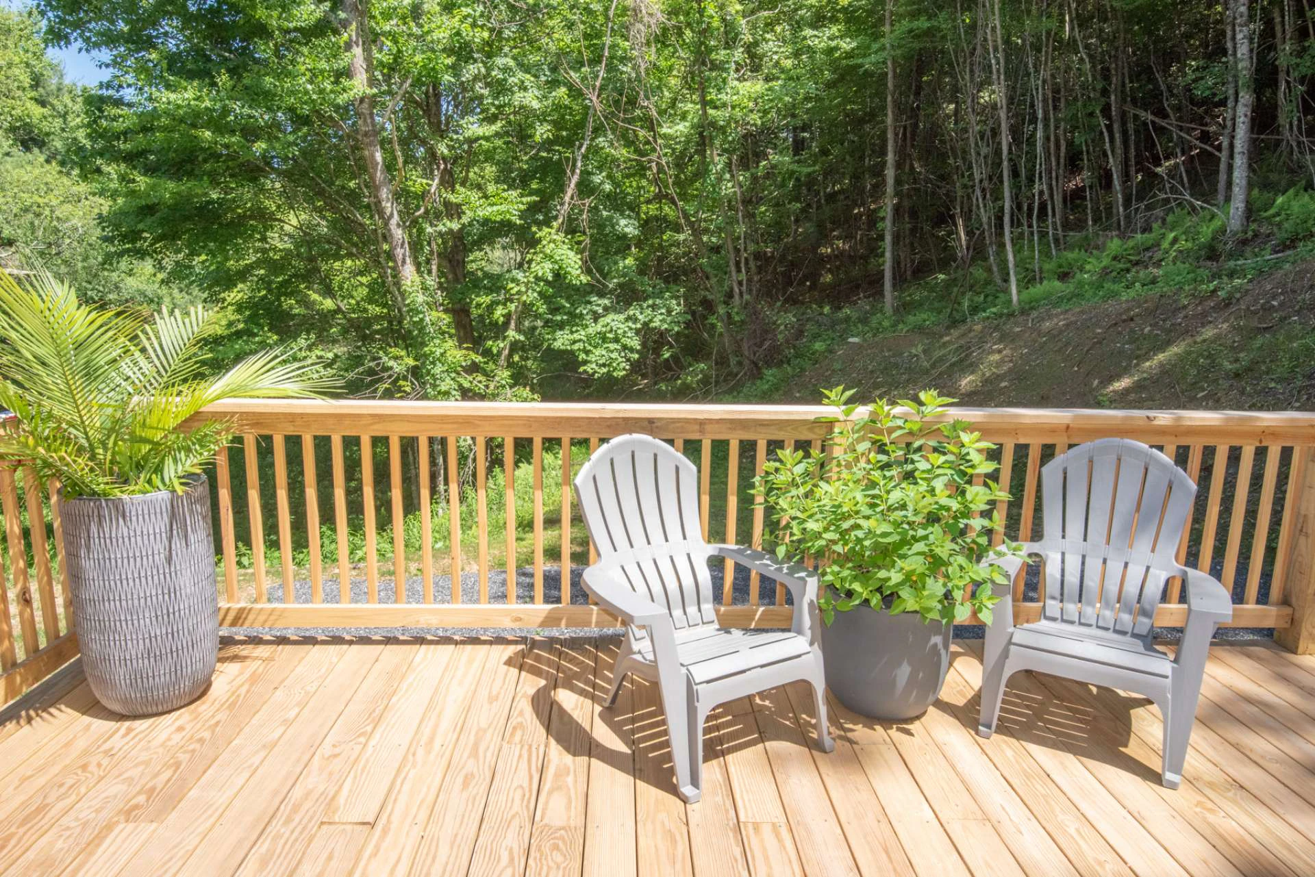 Image number 18 for the current listing