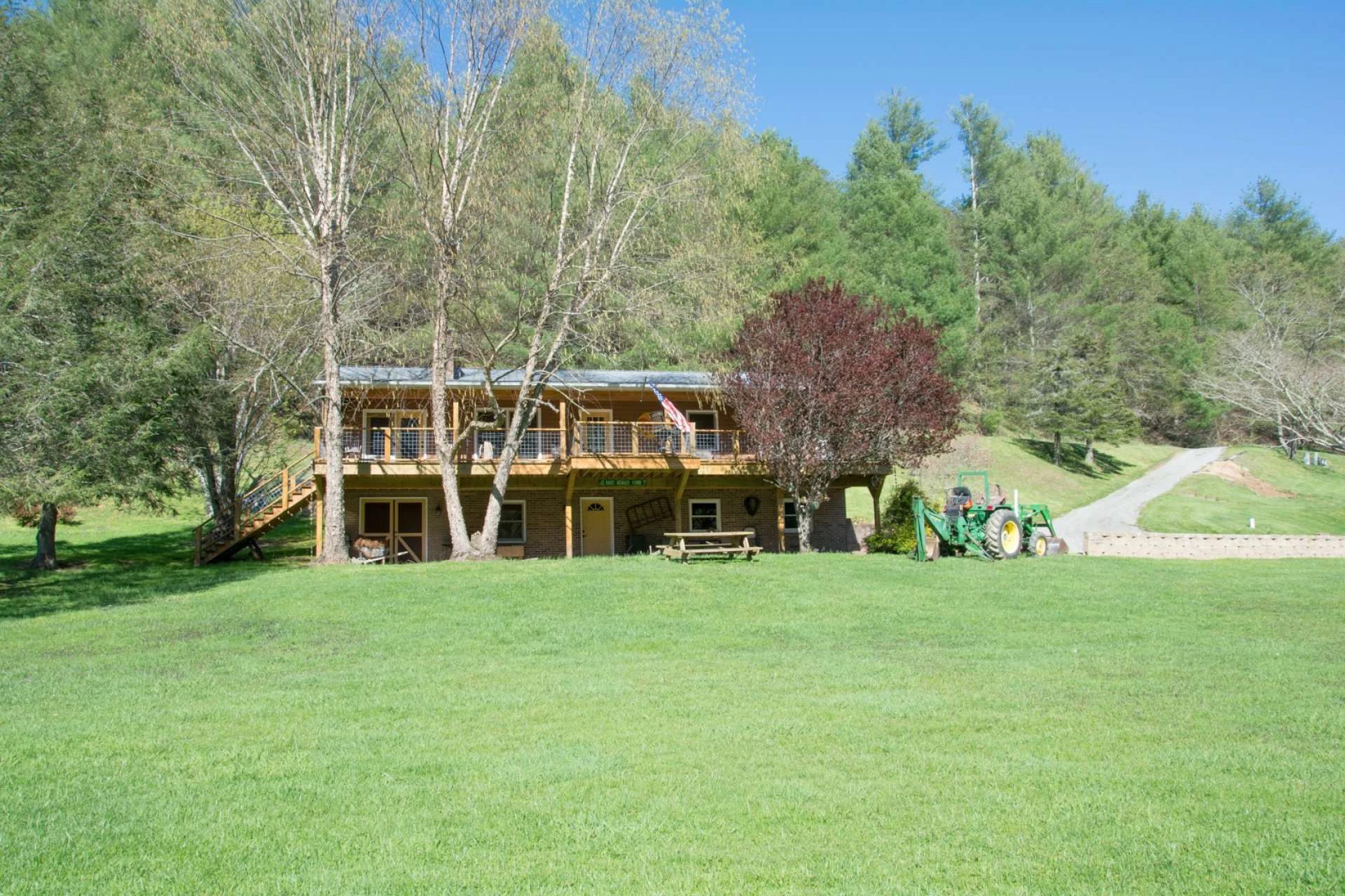 Image number 3 for the current listing
