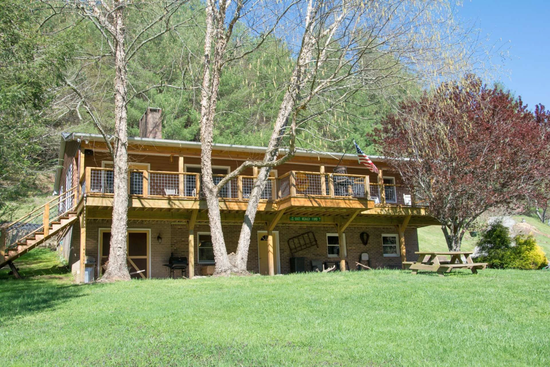 Image number 19 for the current listing