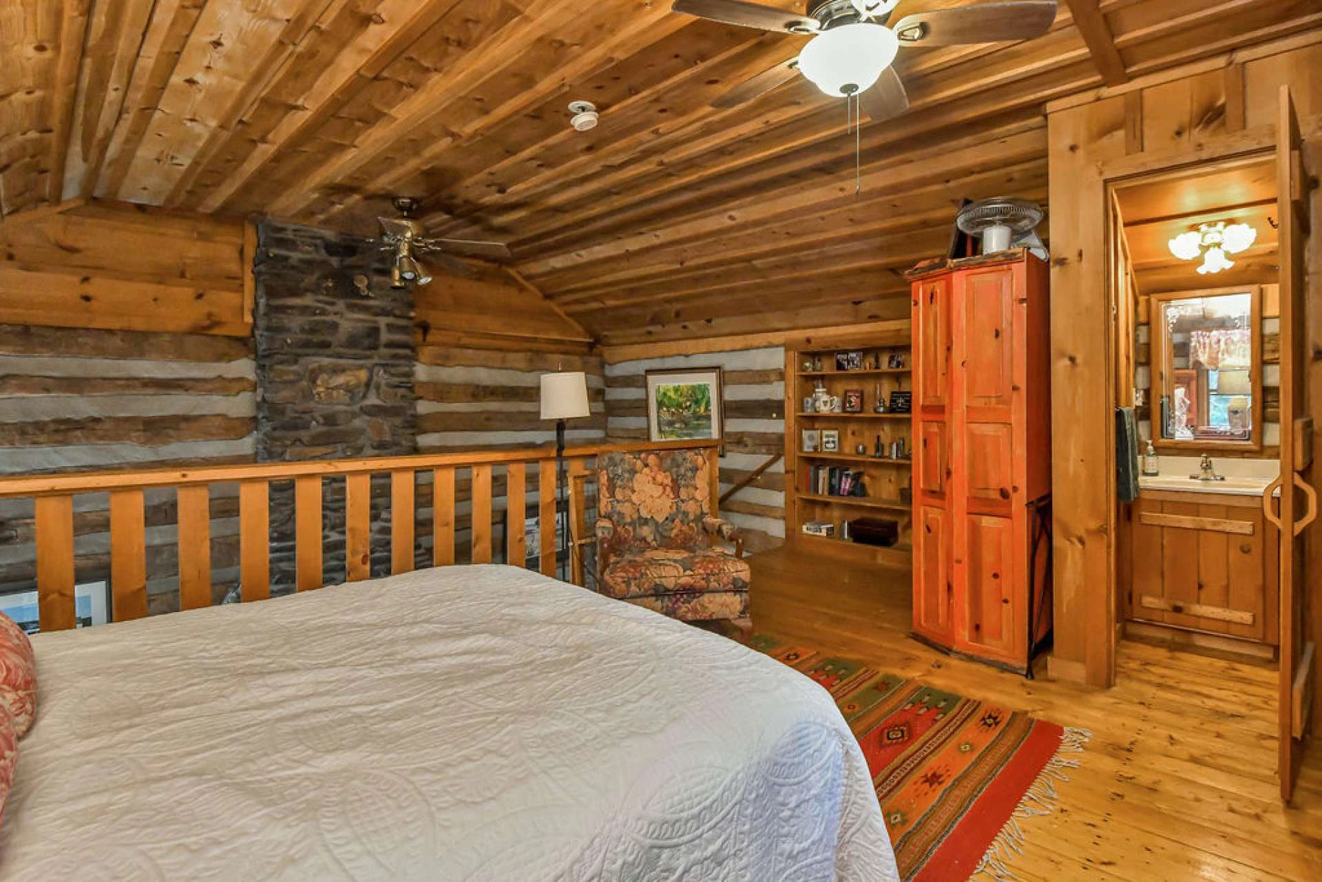 Image number 21 for the current listing