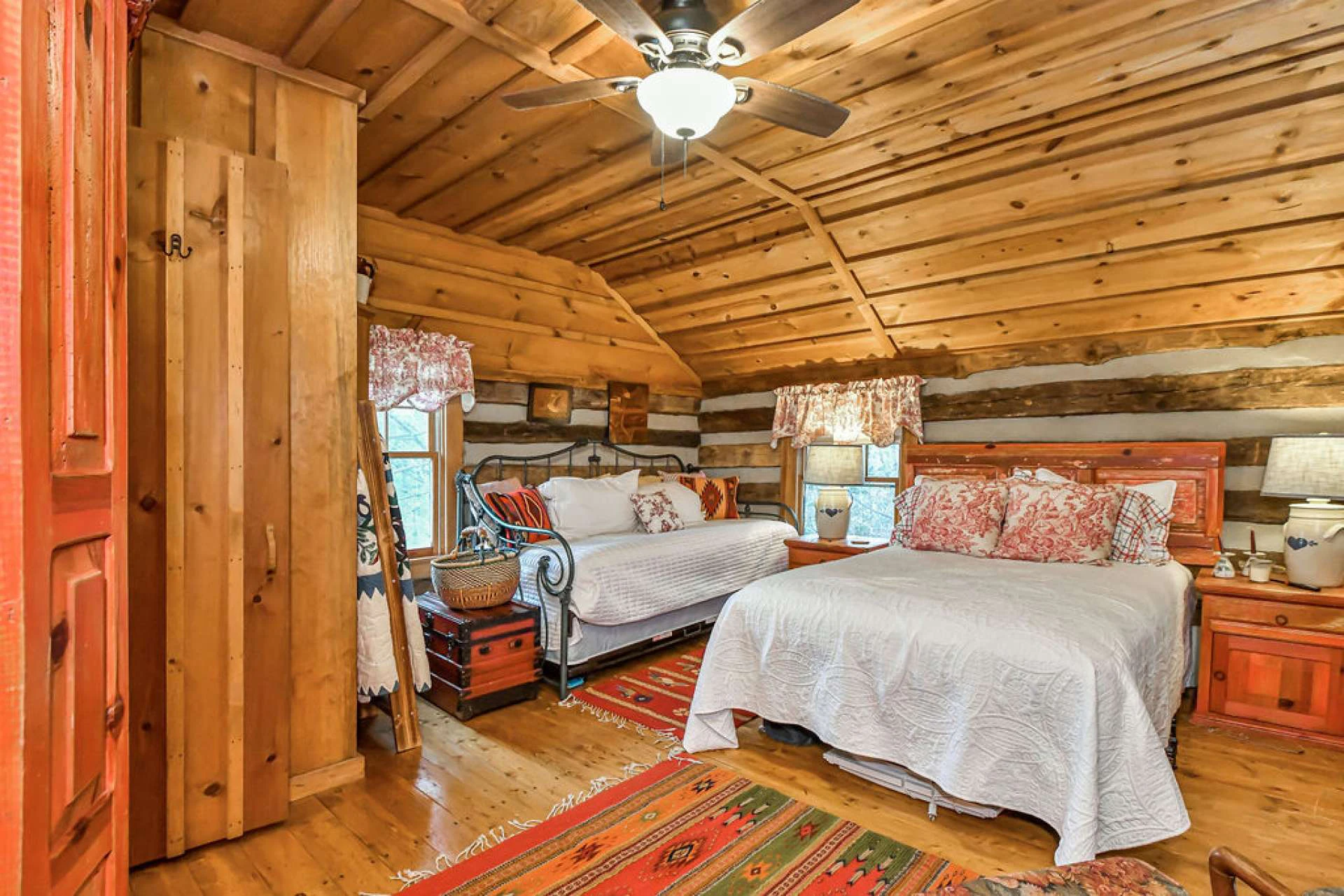 Image number 2 for the current listing