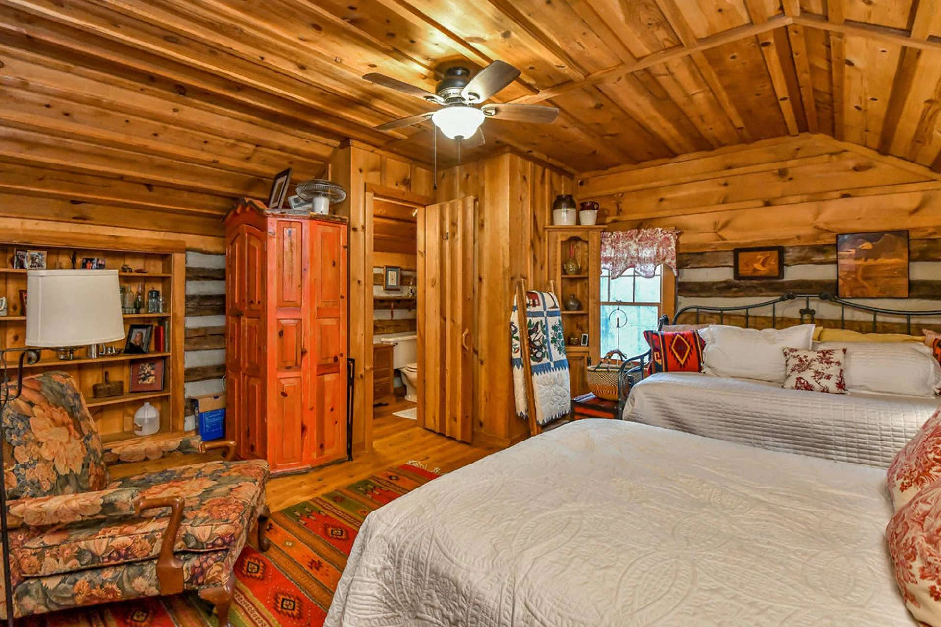 Image number 4 for the current listing
