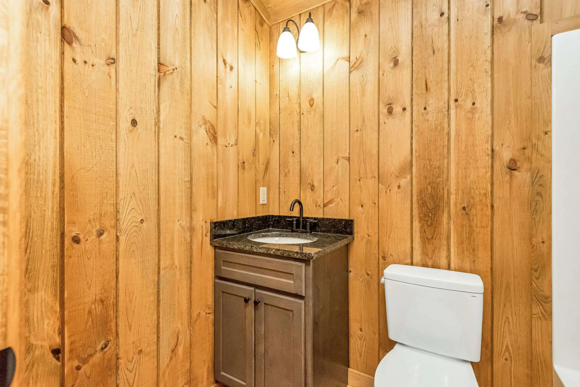 Image number 11 for the current listing