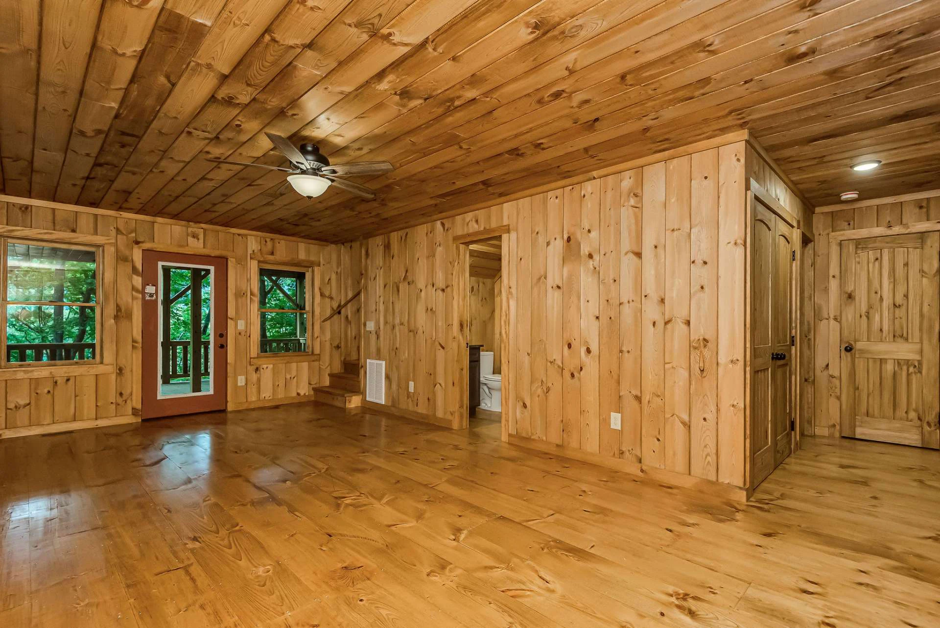 Image number 2 for the current listing