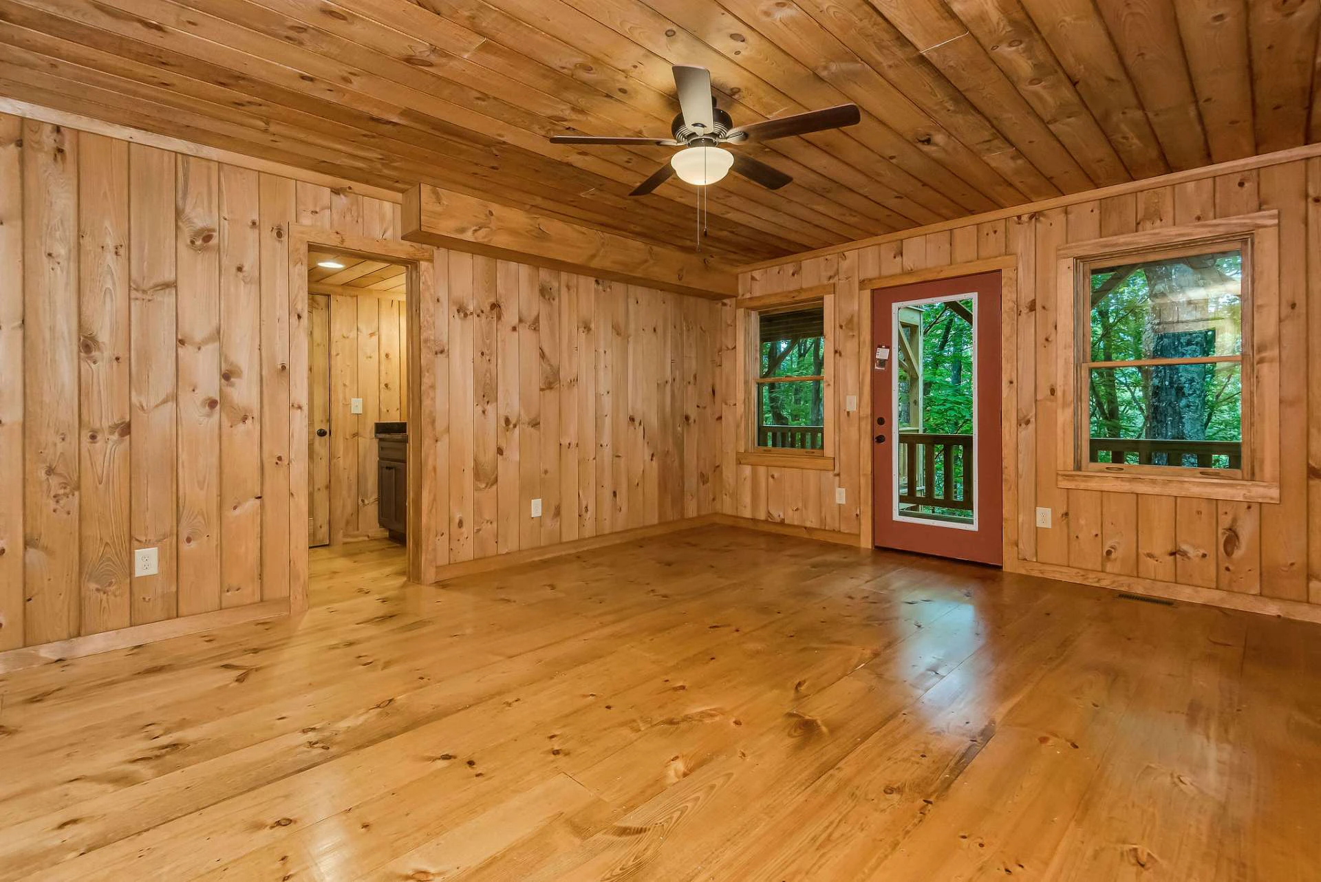 Image number 18 for the current listing