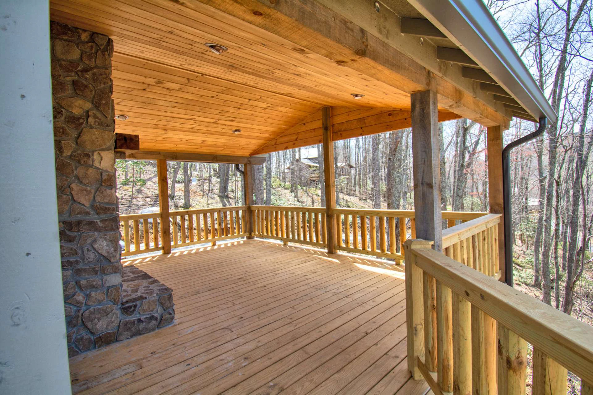 Image number 13 for the current listing