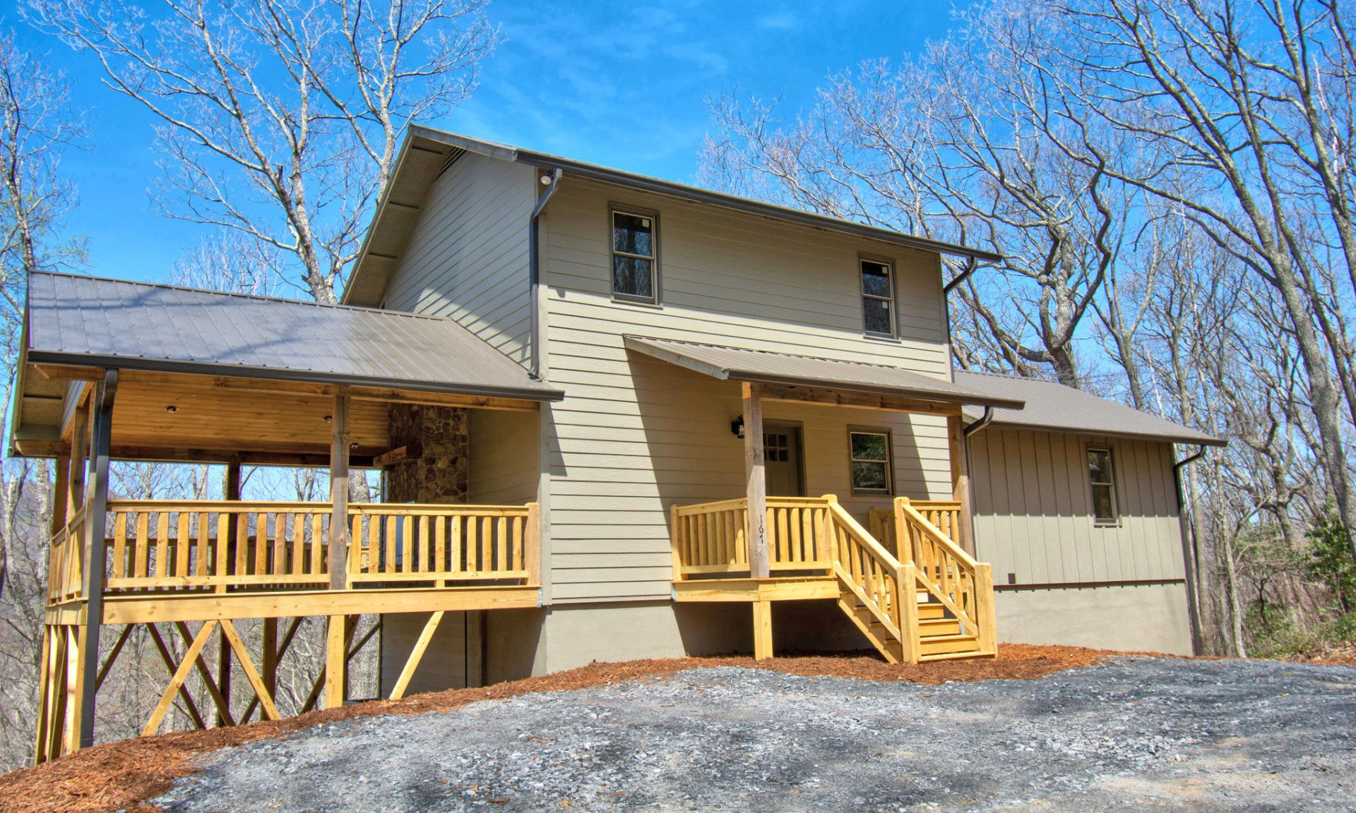 Image number 1 for the current listing