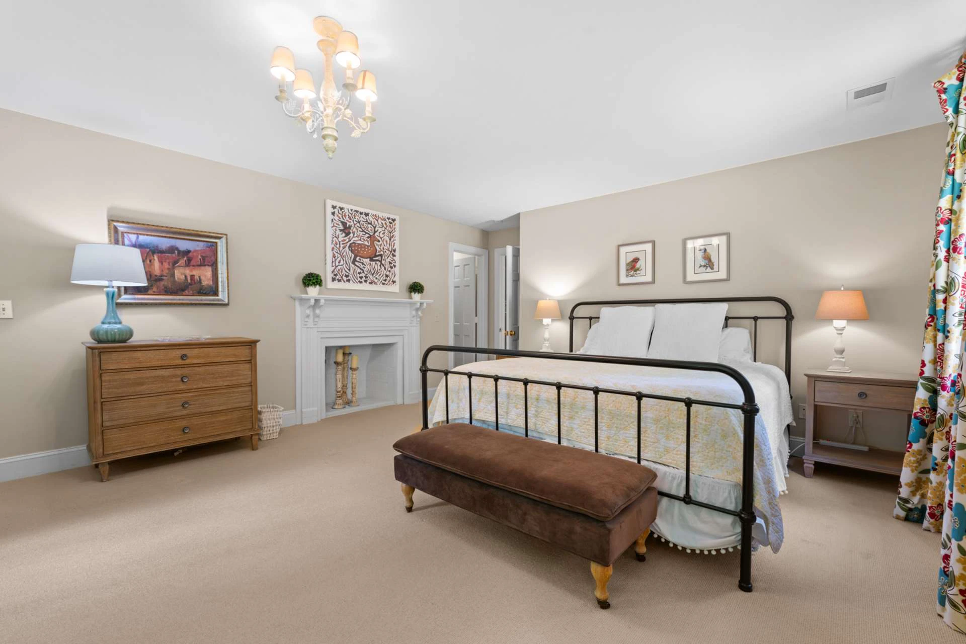 Image number 14 for the current listing