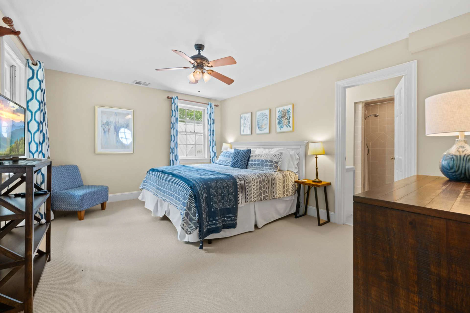 Image number 9 for the current listing