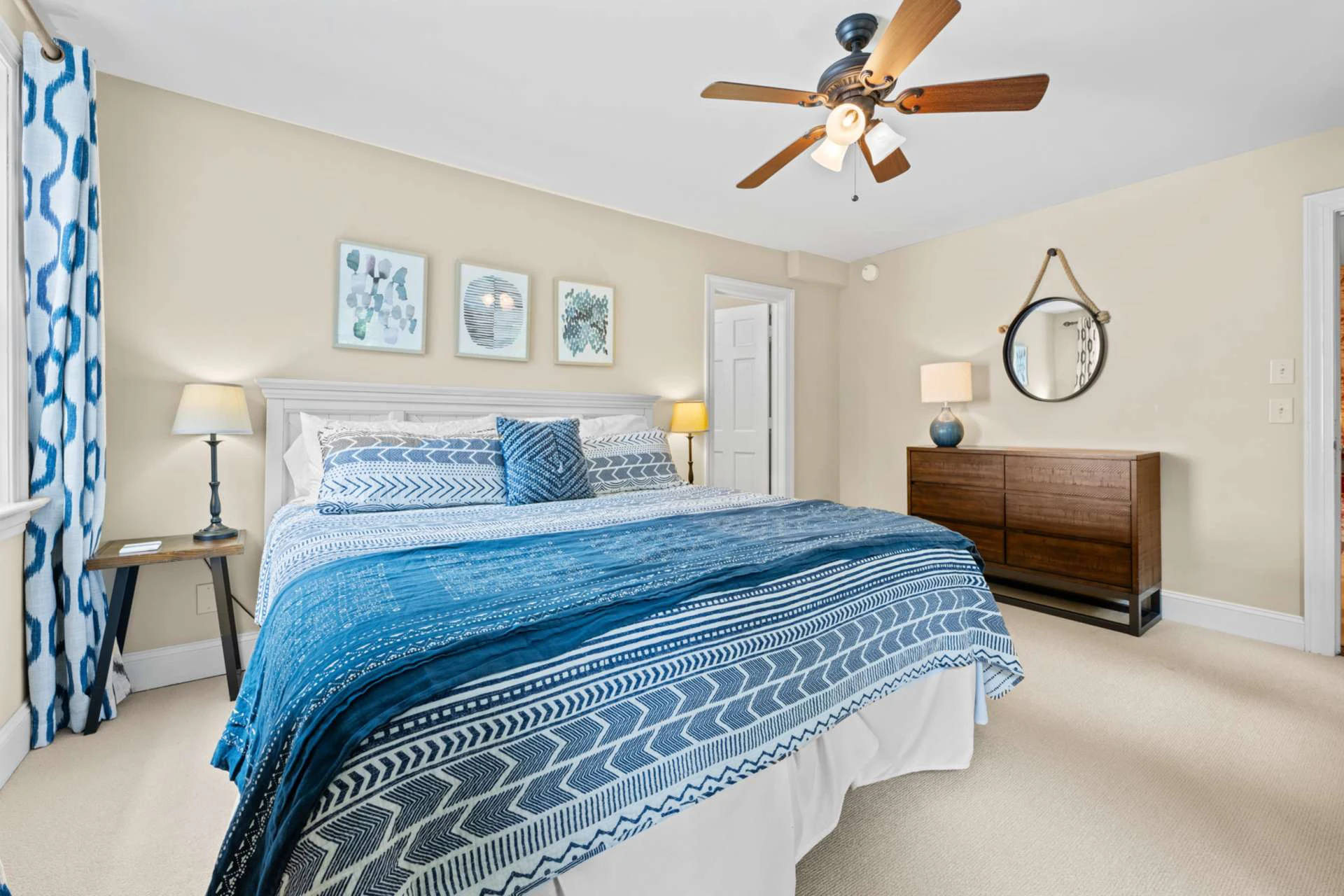 Image number 11 for the current listing