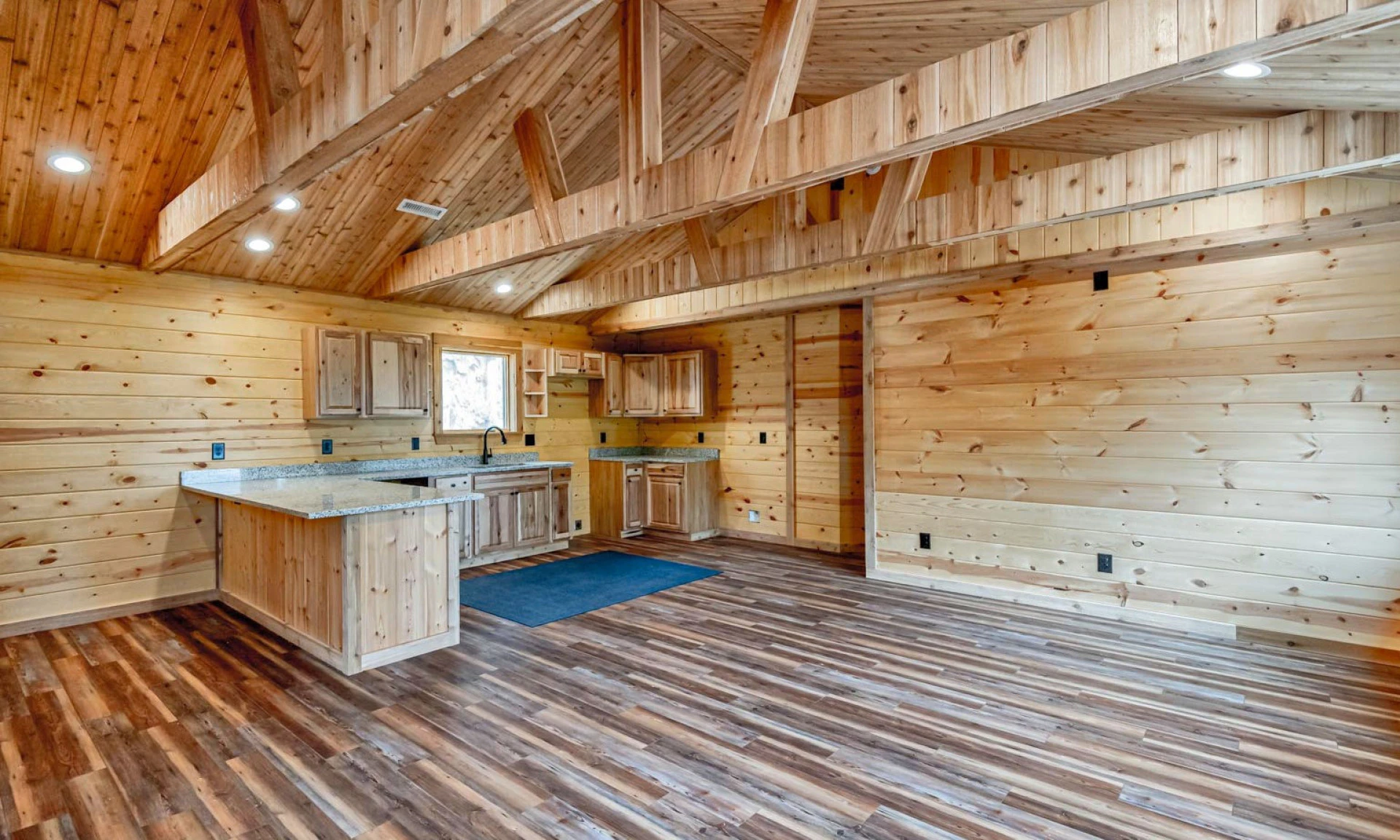 Image number 1 for the current listing