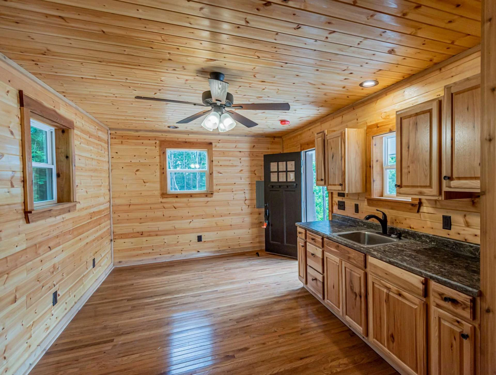 Image number 10 for the current listing