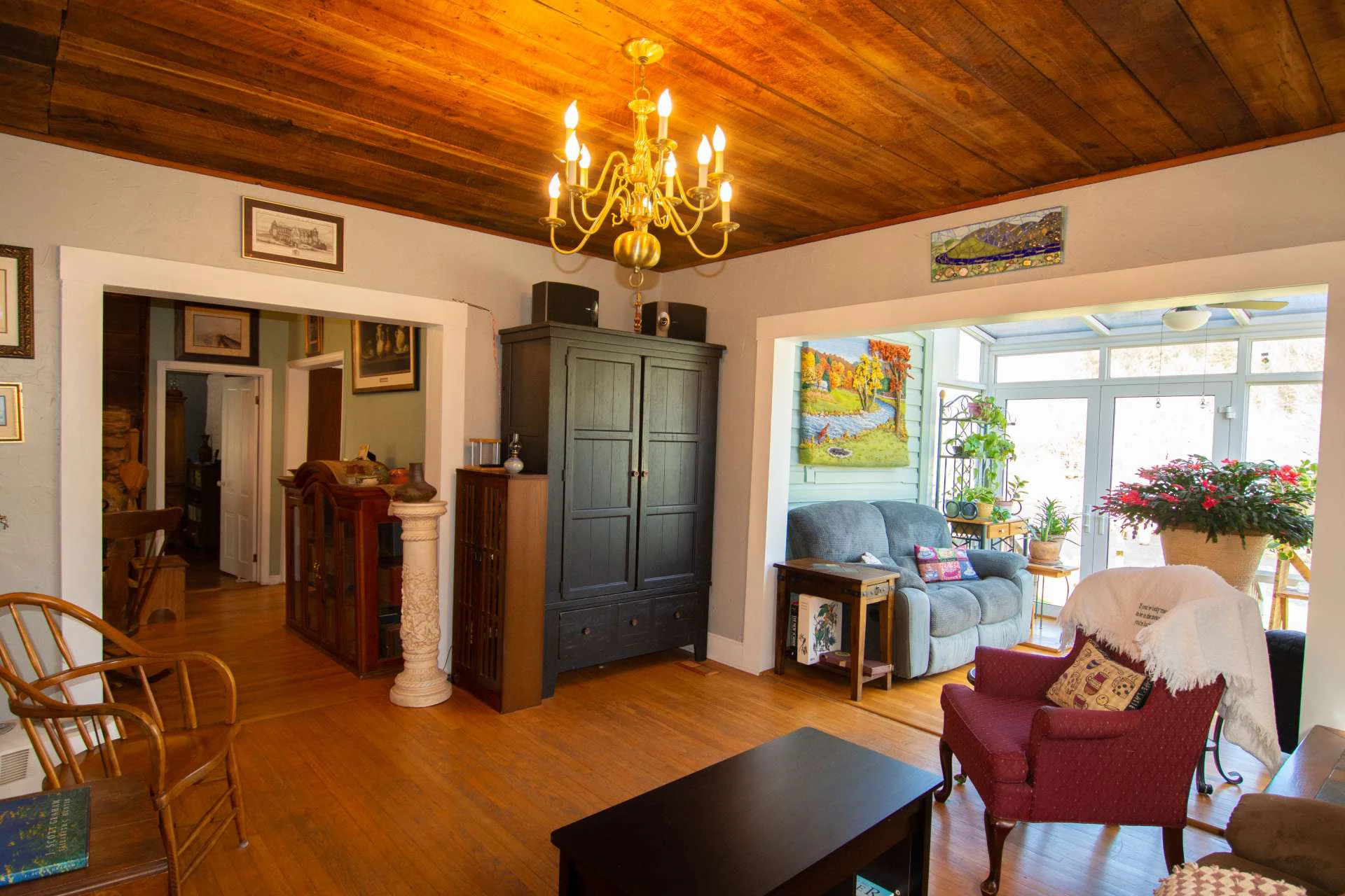 Image number 4 for the current listing