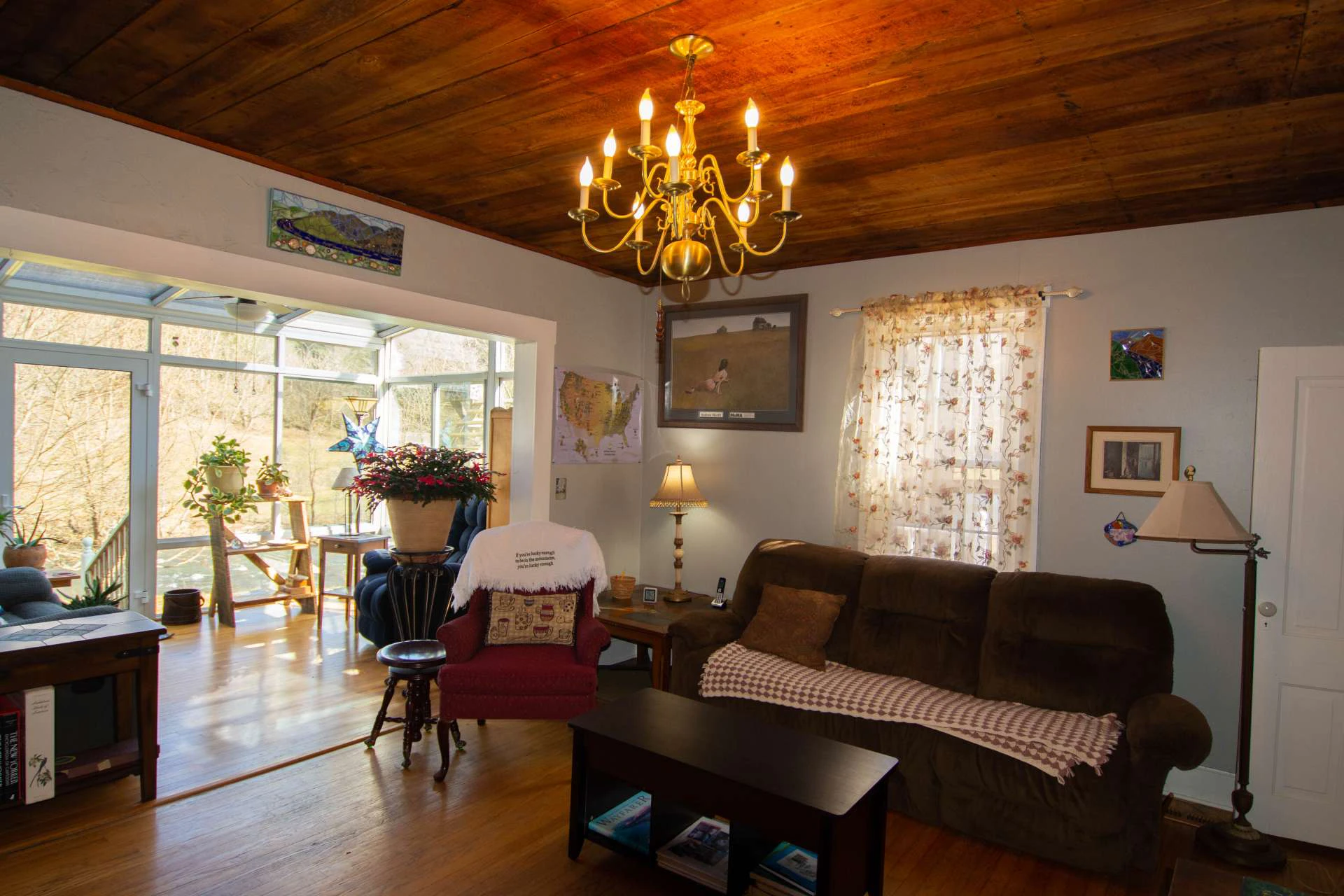 Image number 16 for the current listing