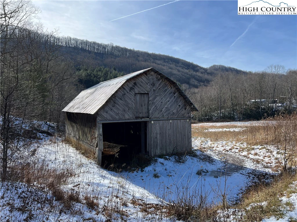 Image number 6 for the current listing