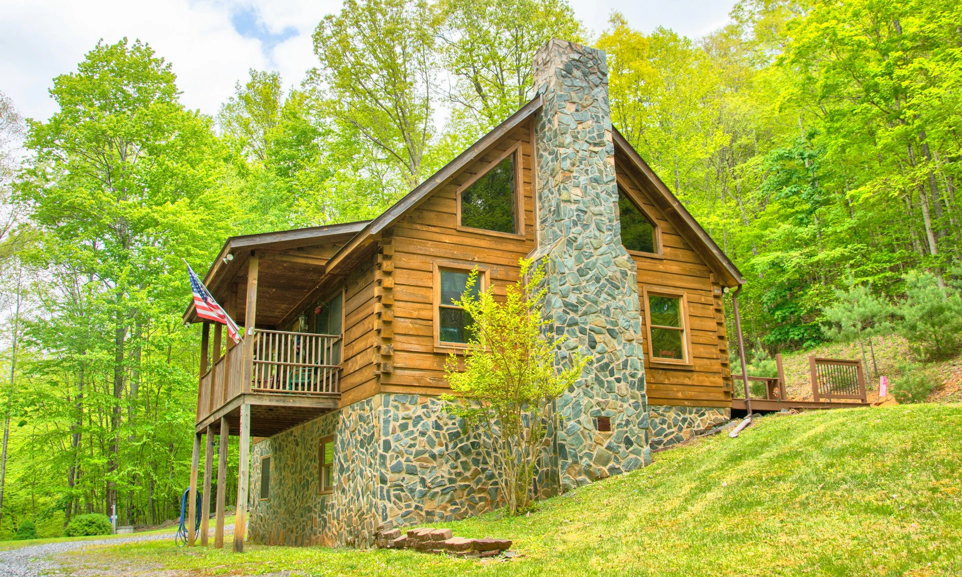 Image number 1 for the current listing
