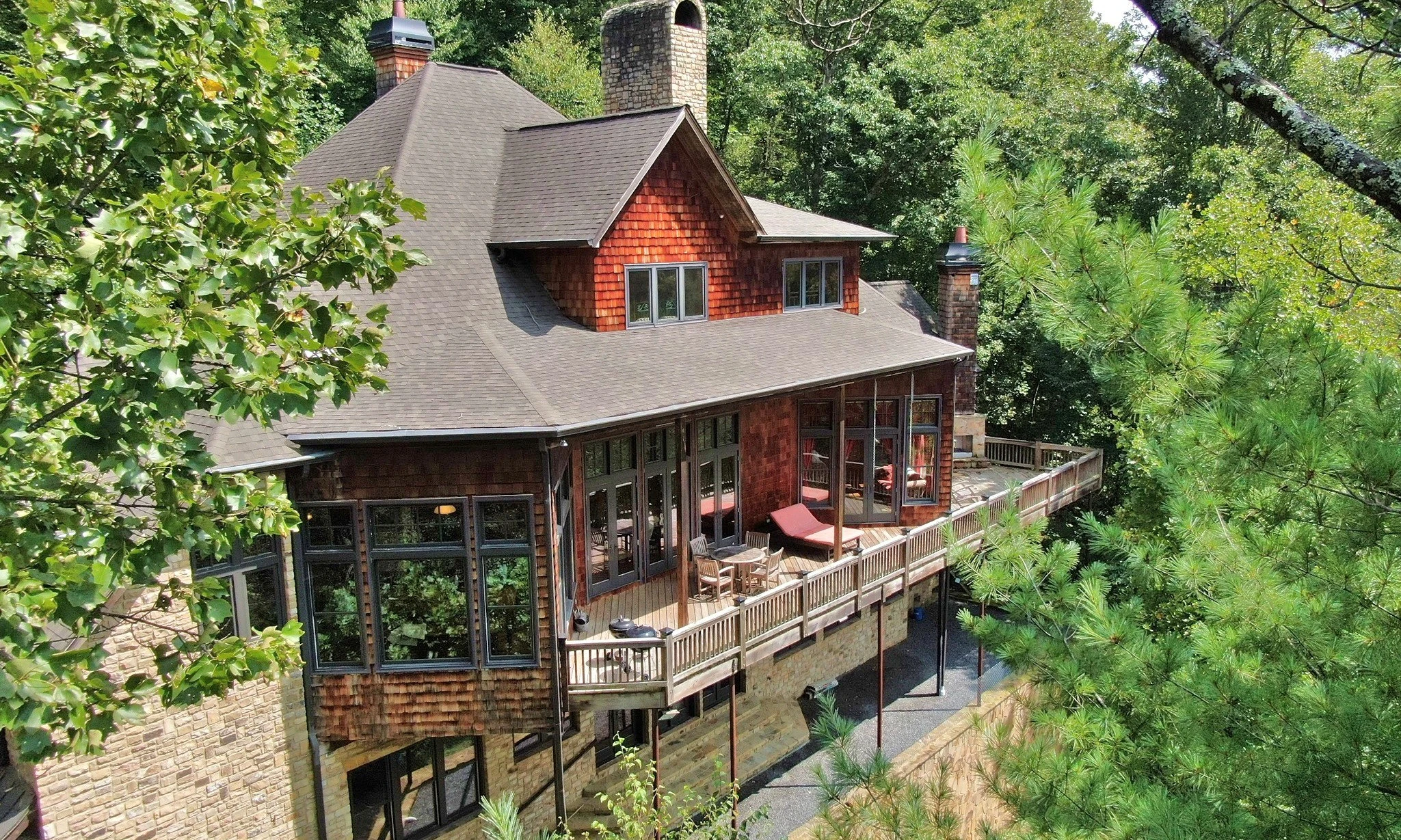 Image number 1 for the current listing