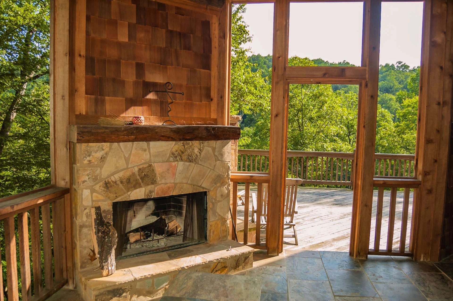 Image number 3 for the current listing