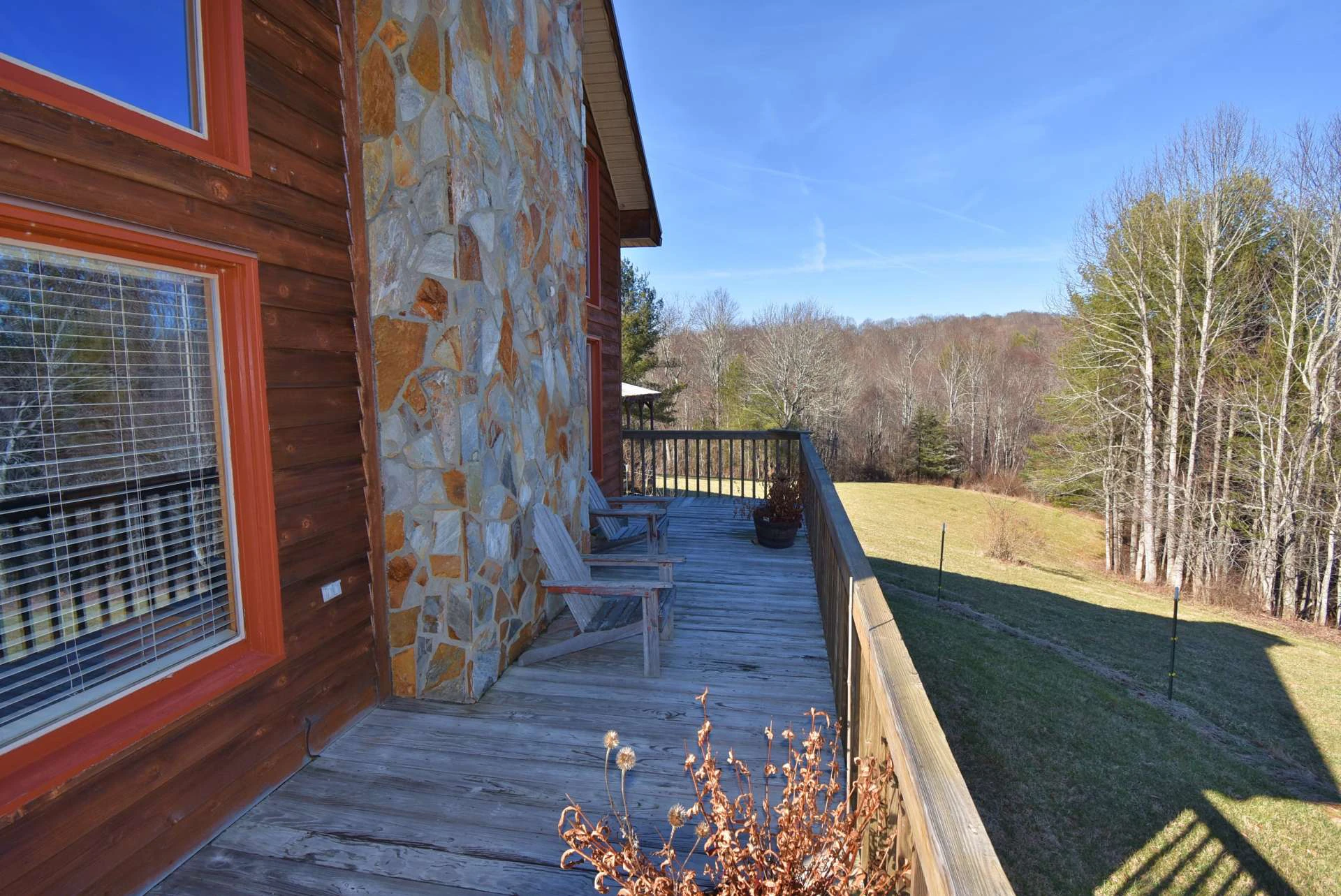 Image number 16 for the current listing