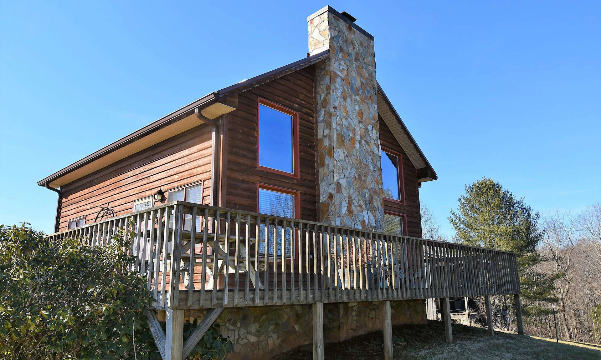 Image number 1 for the current listing