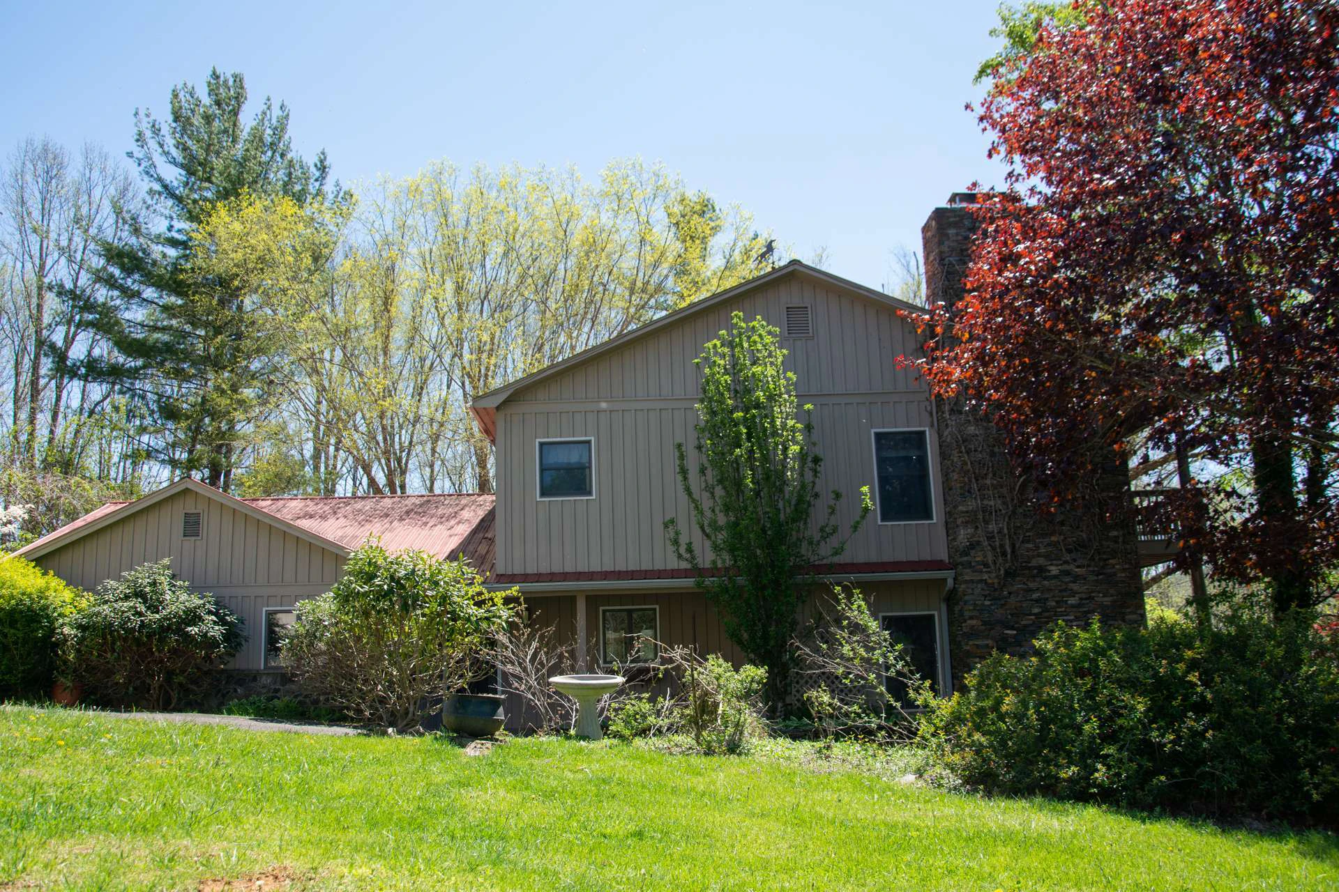 Image number 14 for the current listing