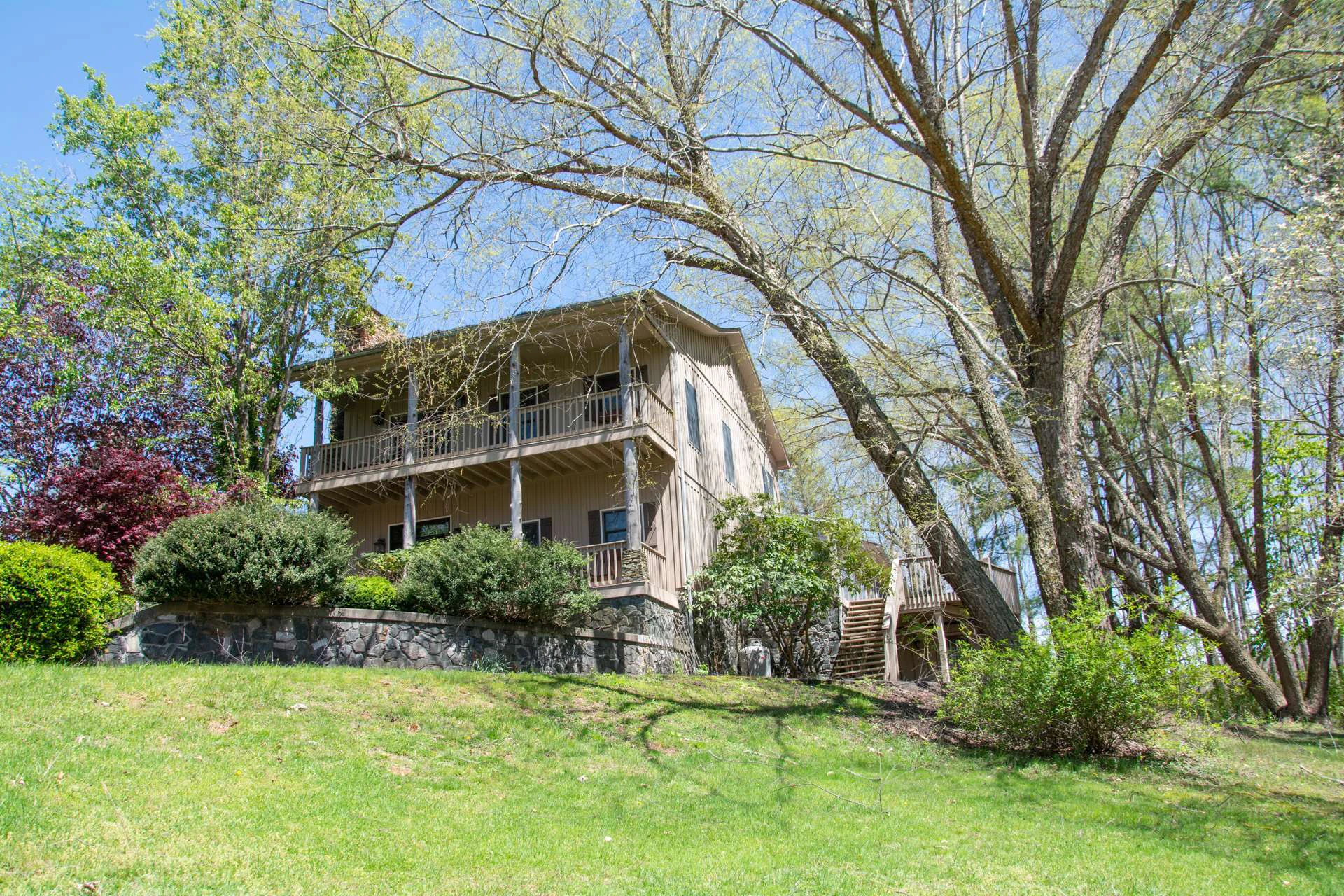 Image number 12 for the current listing