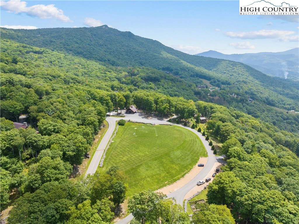 Image number 20 for the current listing